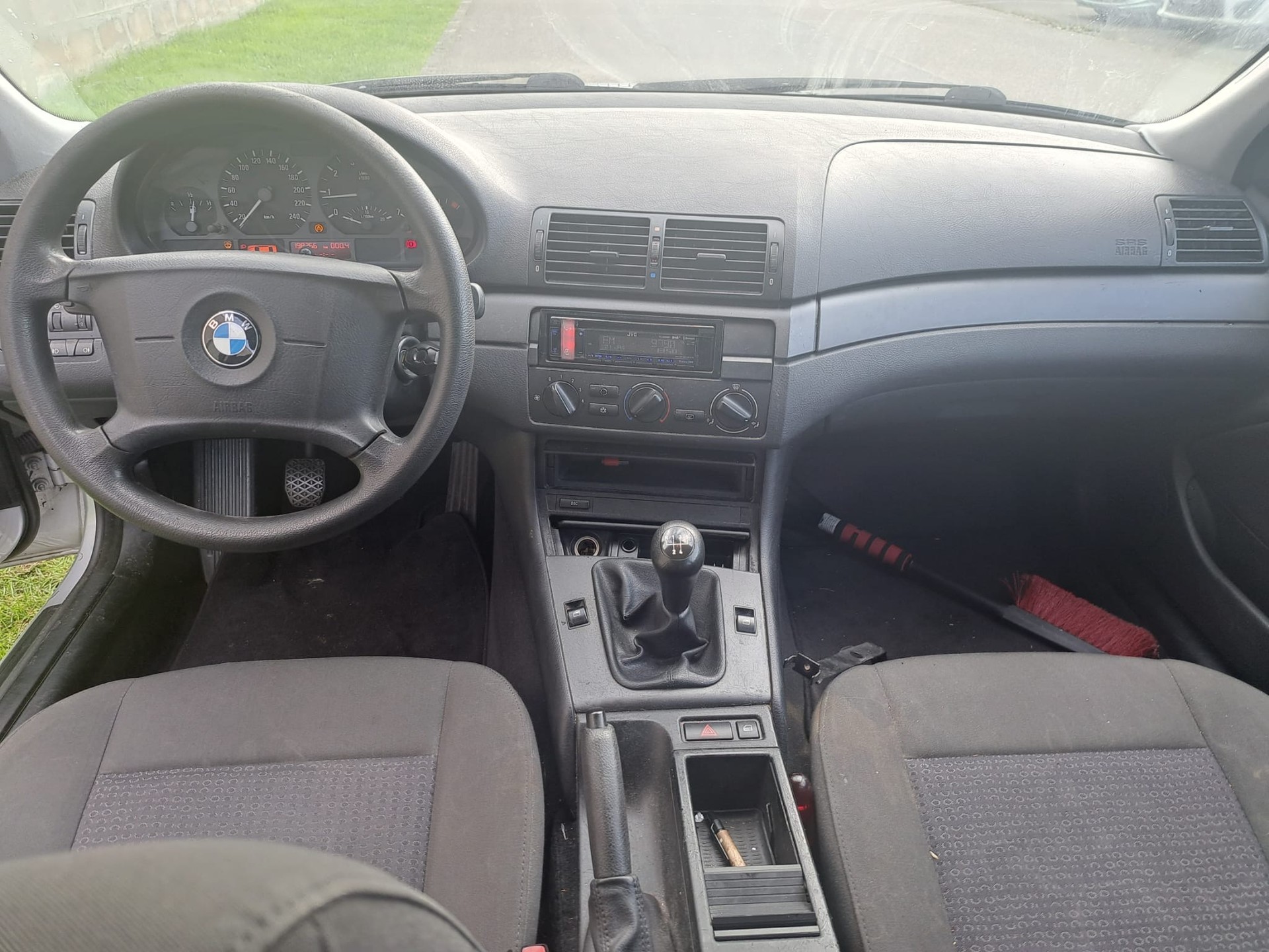 BMW 318-image-5