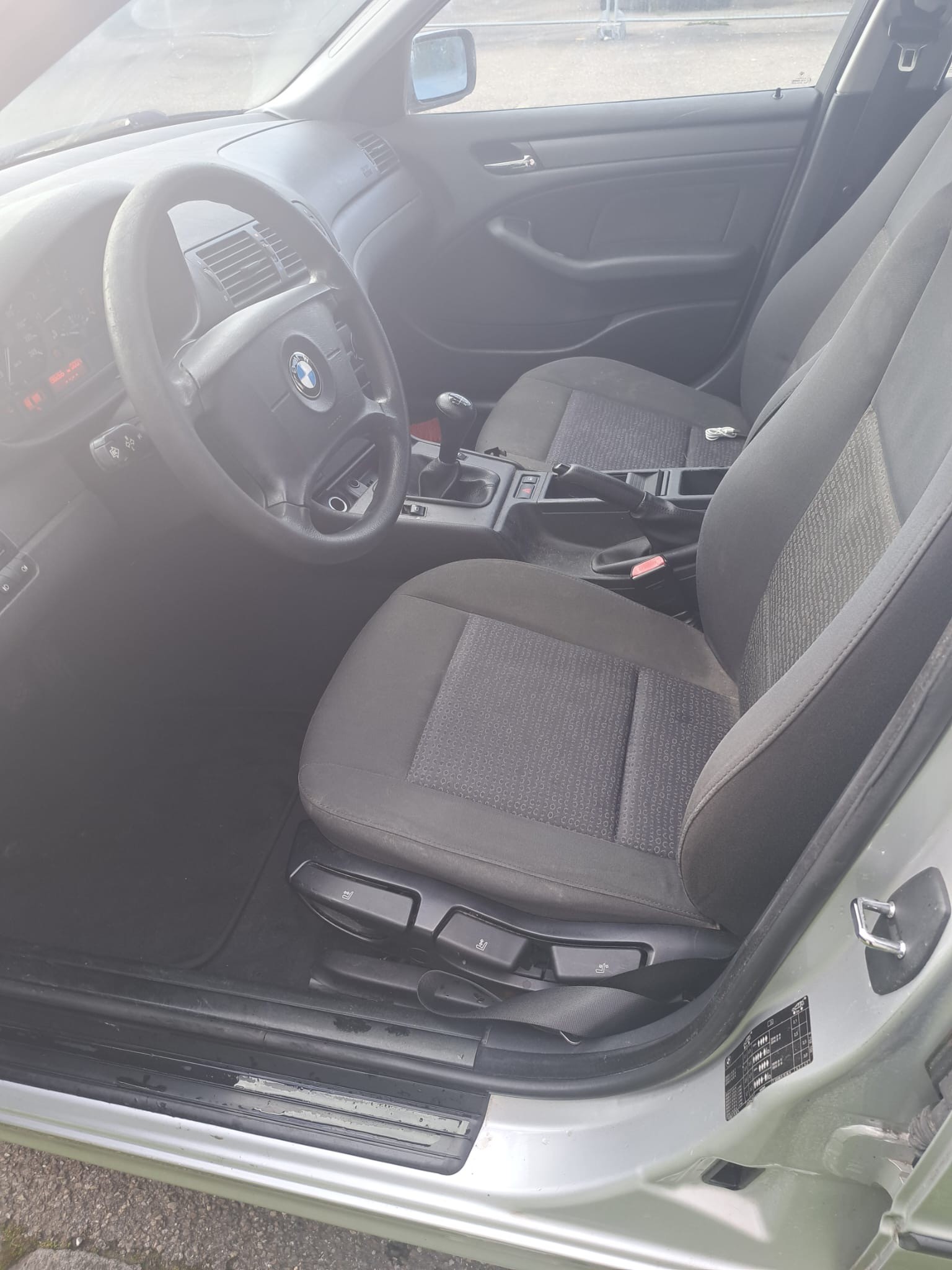 BMW 318-image-8