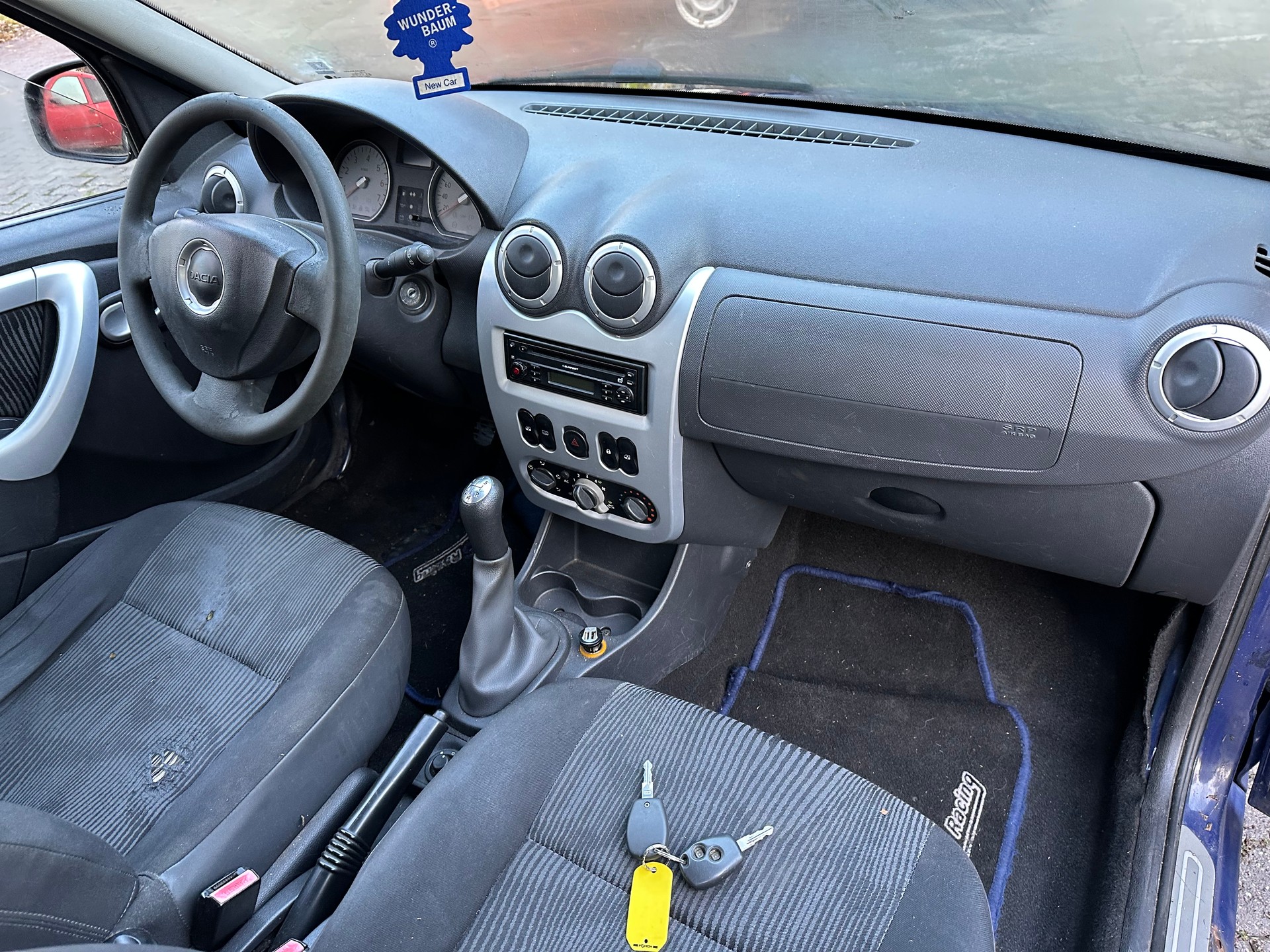 DACIA Logan 1.6 16V Lauréate FIXPREIS-image-13