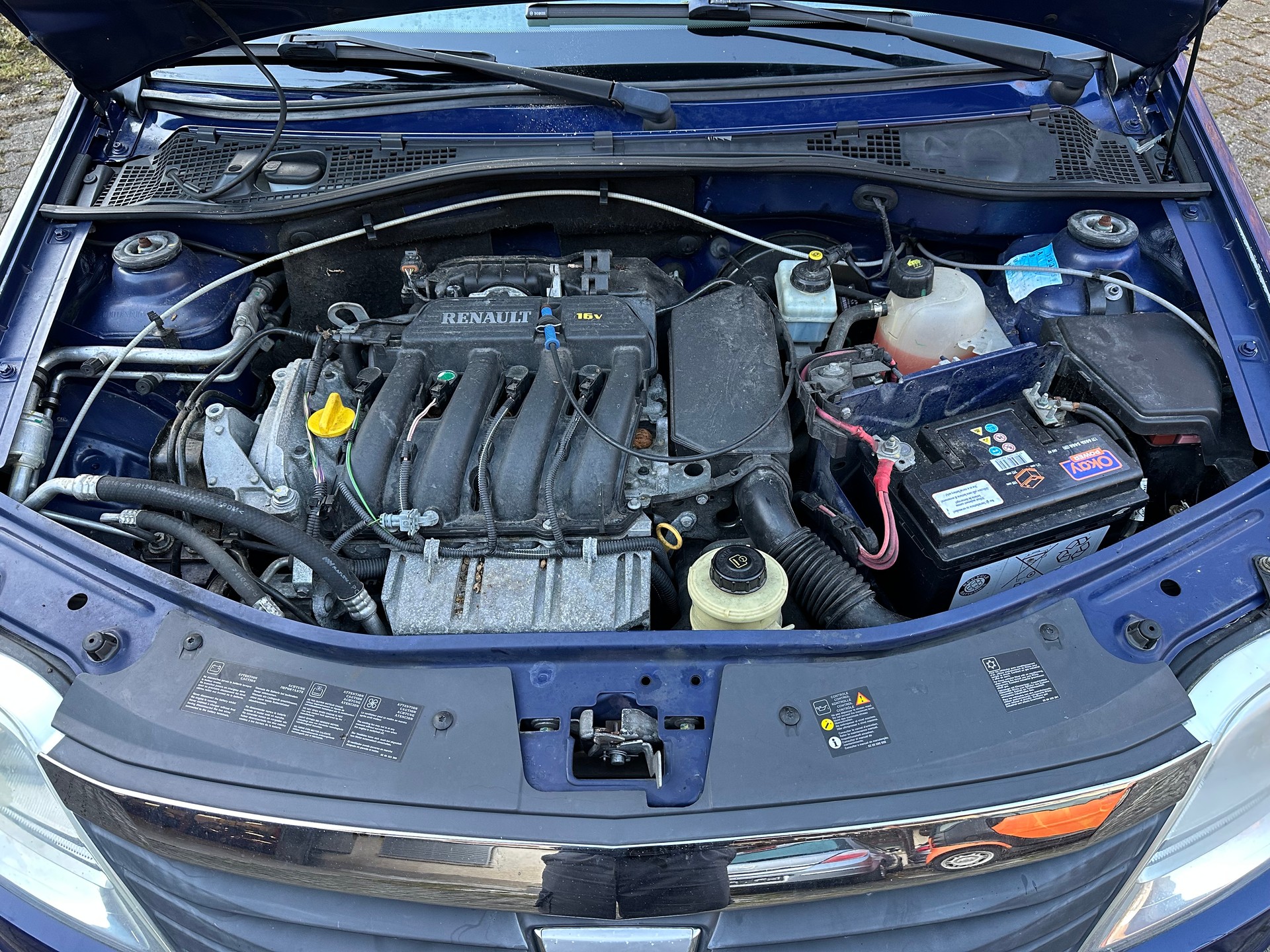 DACIA Logan 1.6 16V Lauréate FIXPREIS-image-18