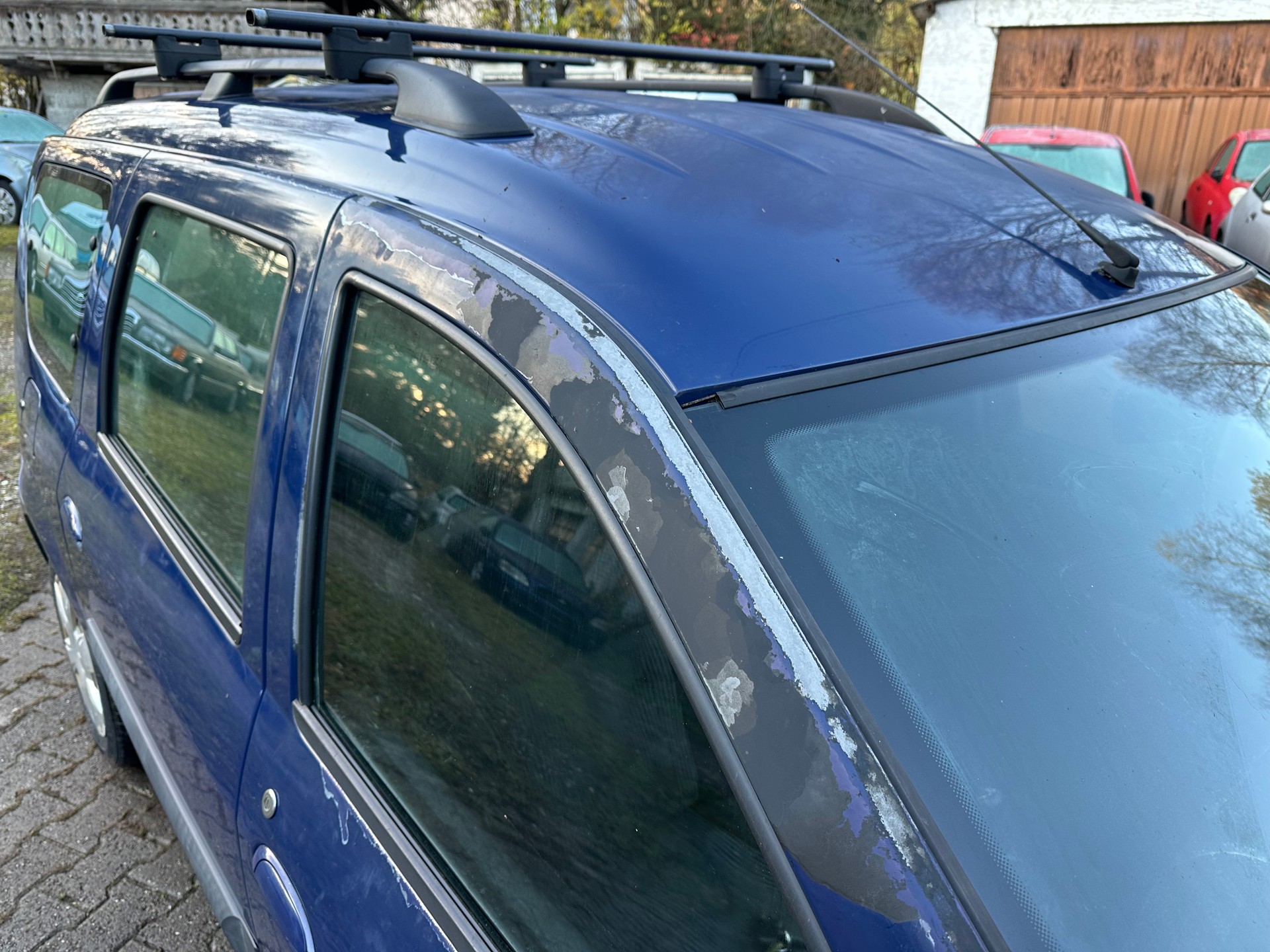 DACIA Logan 1.6 16V Lauréate FIXPREIS-image-5