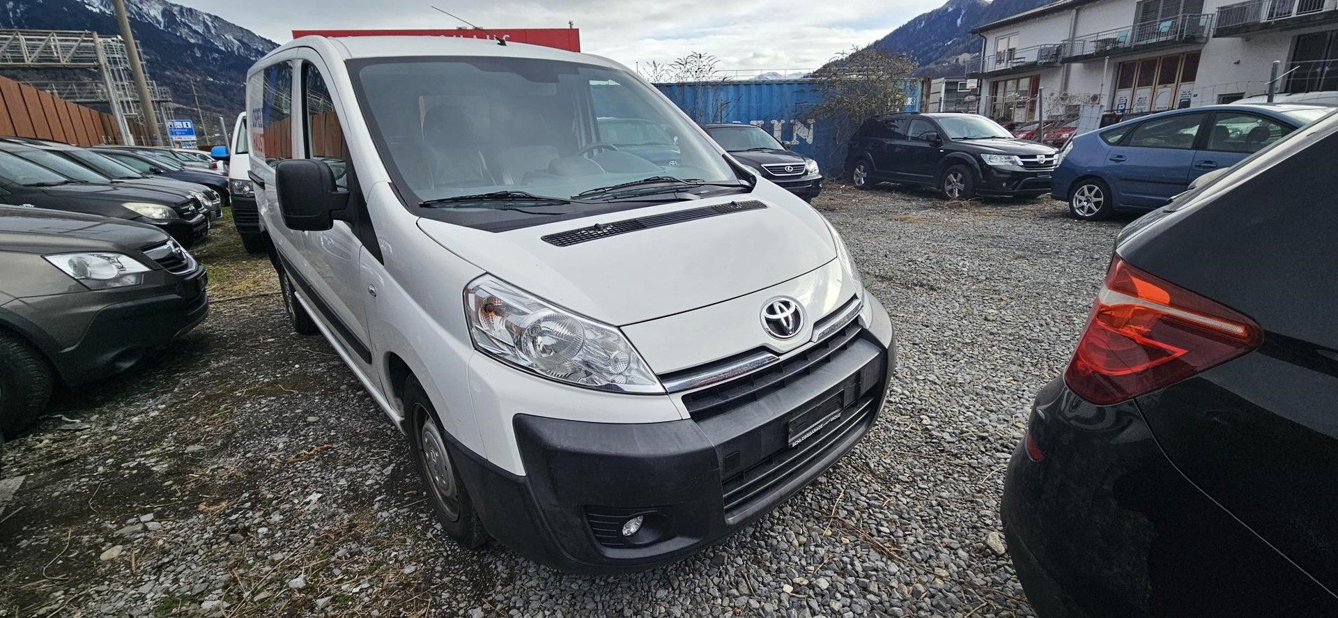 TOYOTA Proace 1.6D-image-9