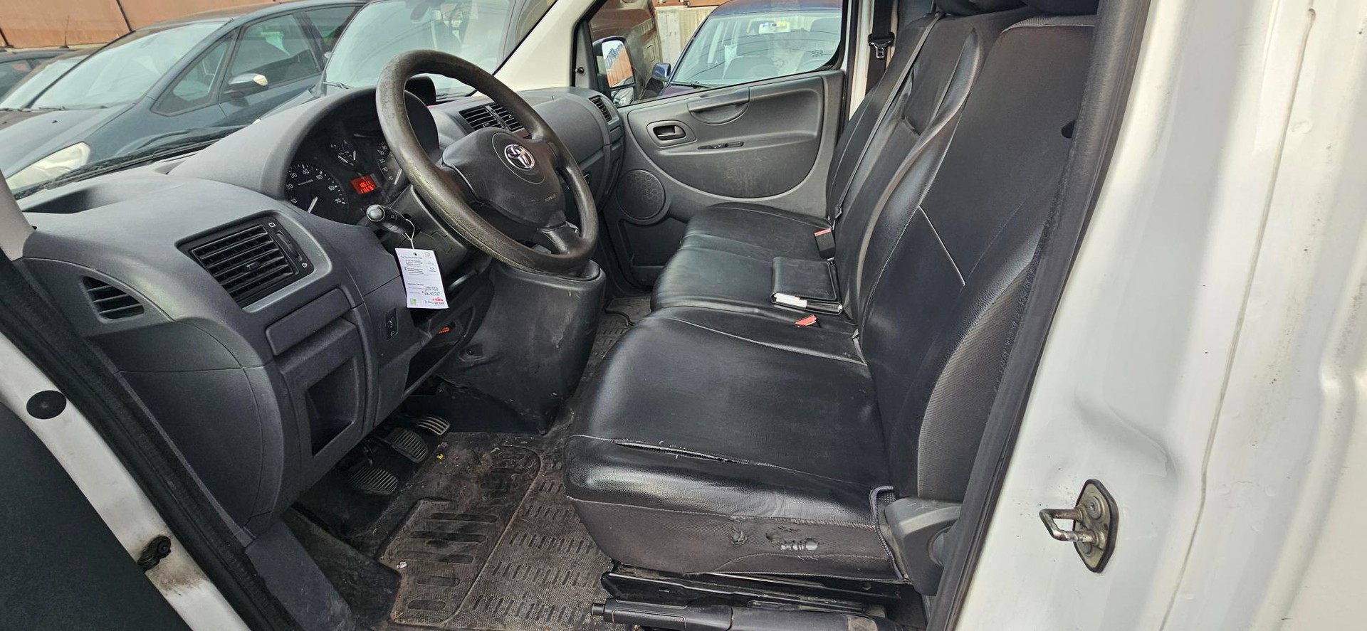 TOYOTA Proace 1.6D-image-6