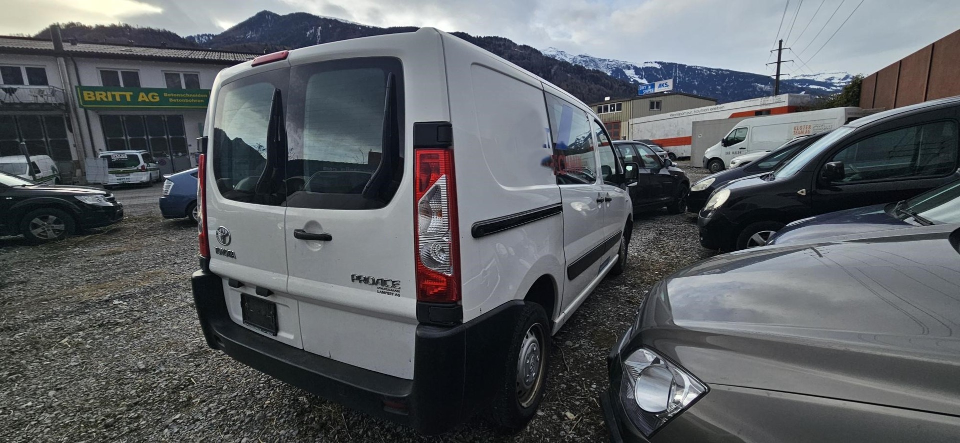 TOYOTA Proace 1.6D-image-7