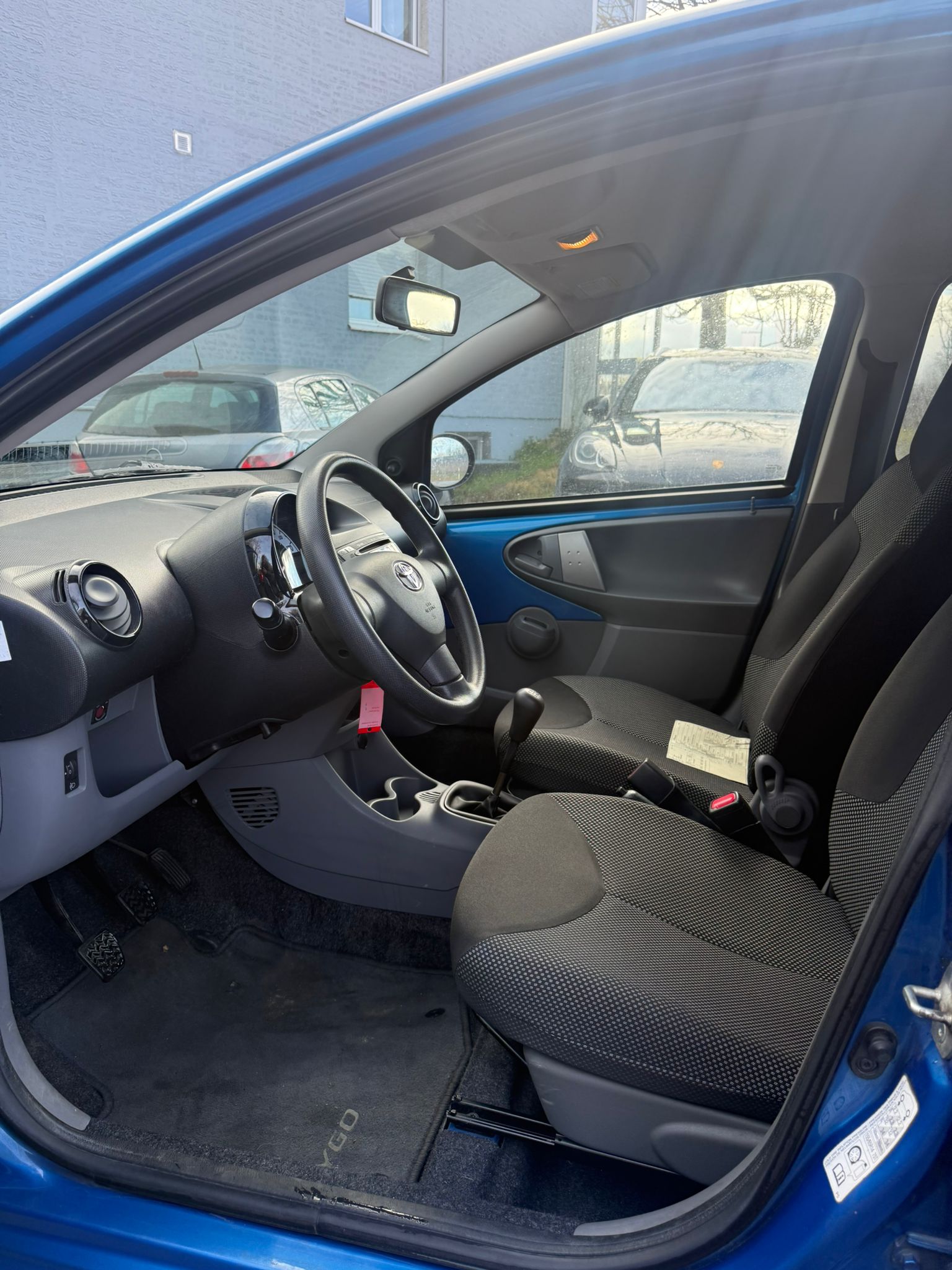 TOYOTA Aygo 1.0 Linea Luna-image-4