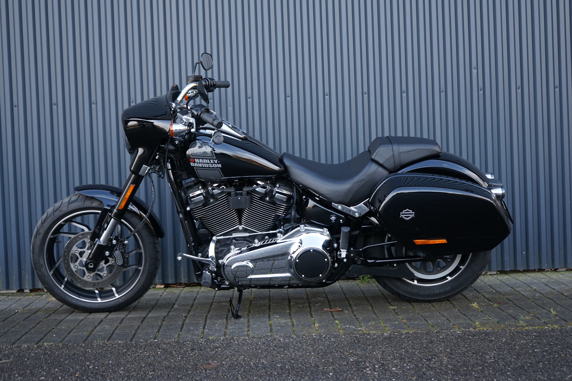 HARLEY-DAVIDSON FLSB Sport Glide 107 35kW-image-5
