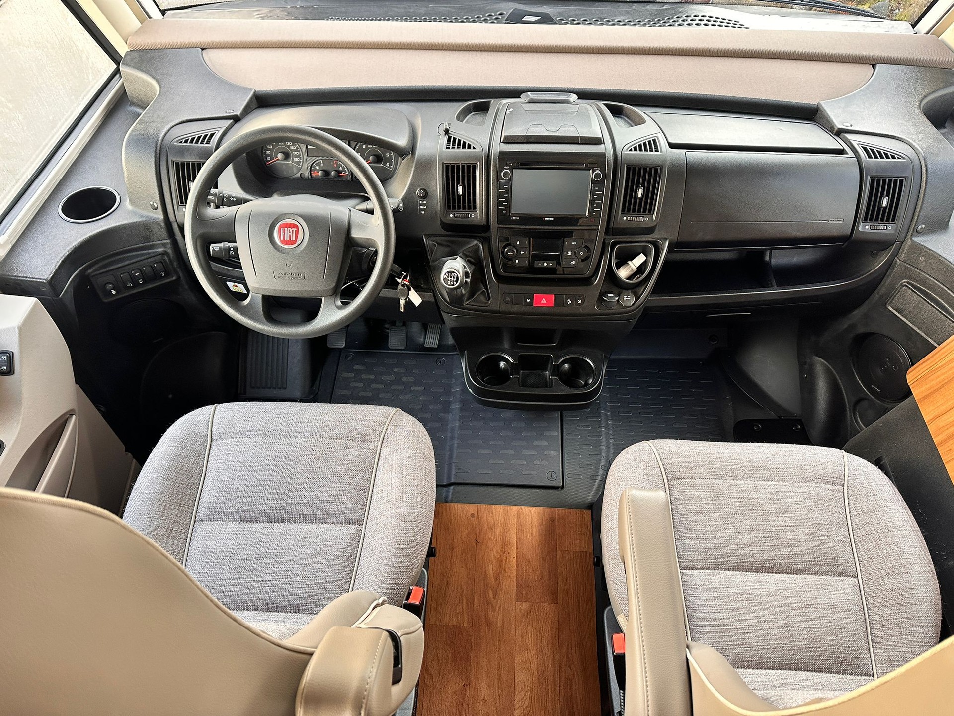 HYMER Hymer B 704-image-25