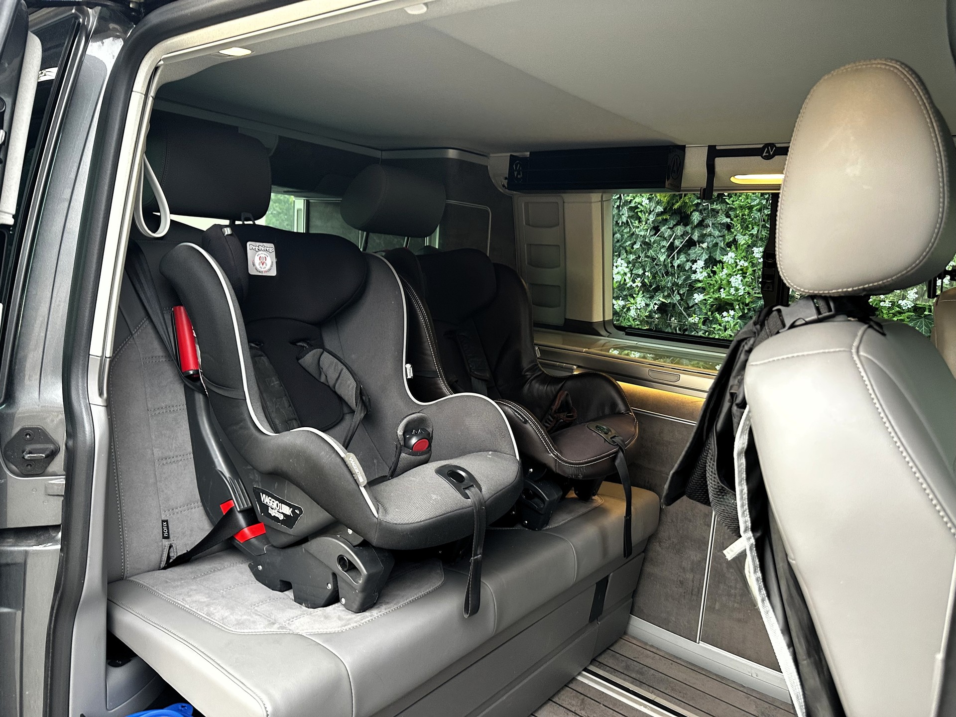 VW T6.1 California 2.0 TDI Ocean DSG-image-9