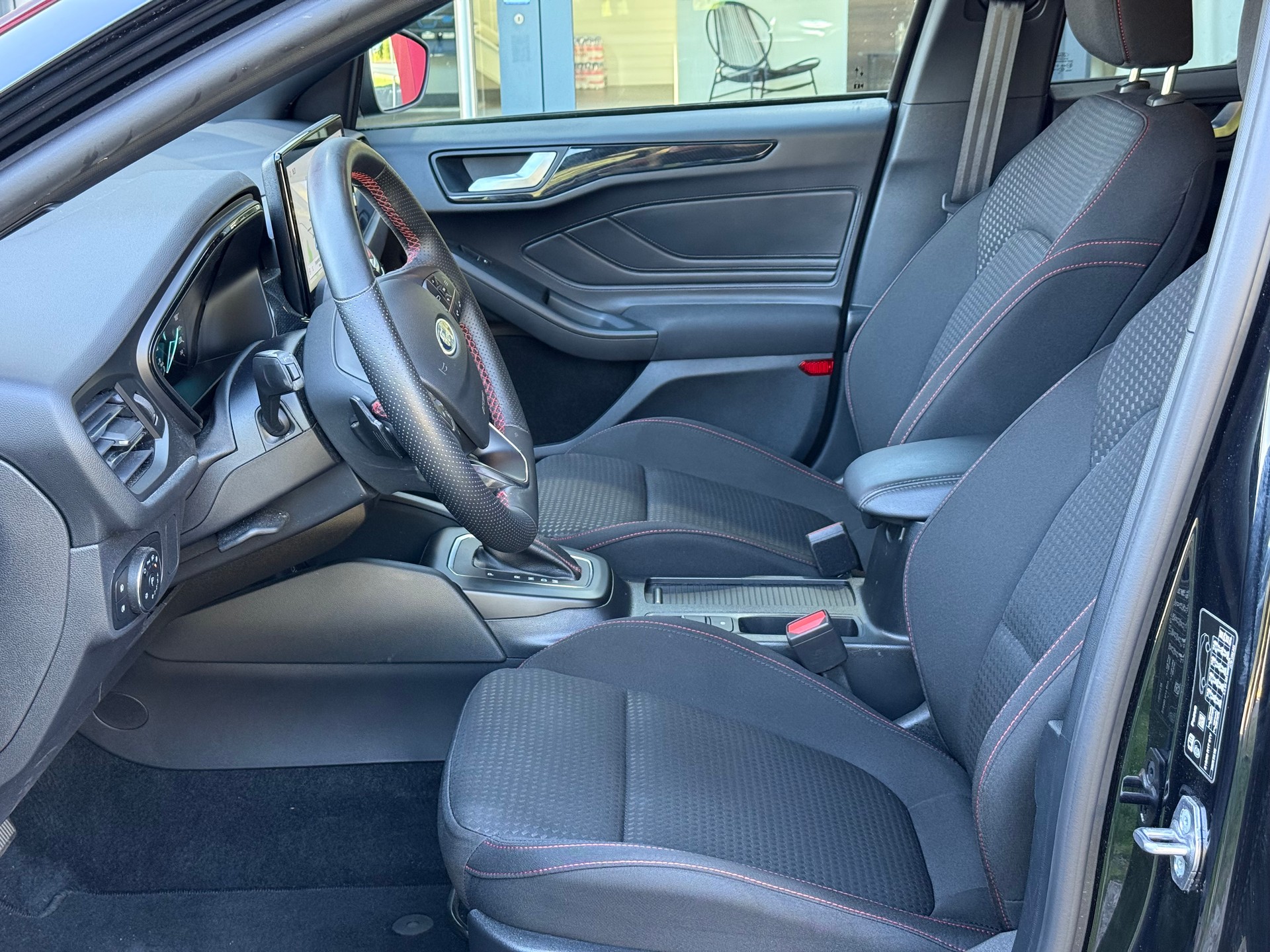 FORD Focus 1.0 MHEV ST-Line LEASING AB 253.37 CHF / MONAT-image-7