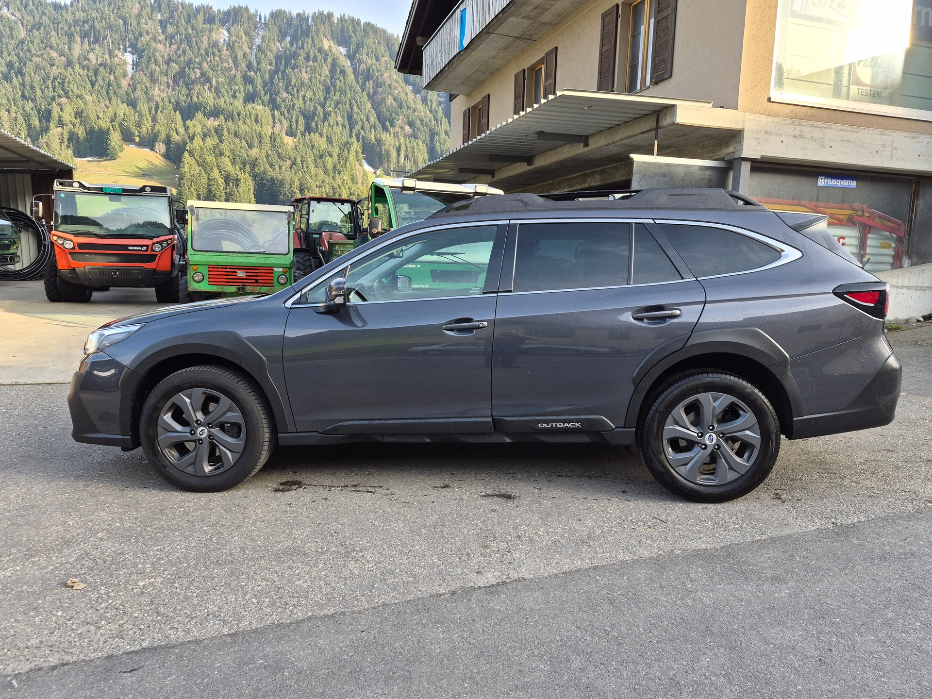 SUBARU Outback 2.5i Swiss Plus AWD Lineartronic-image-7