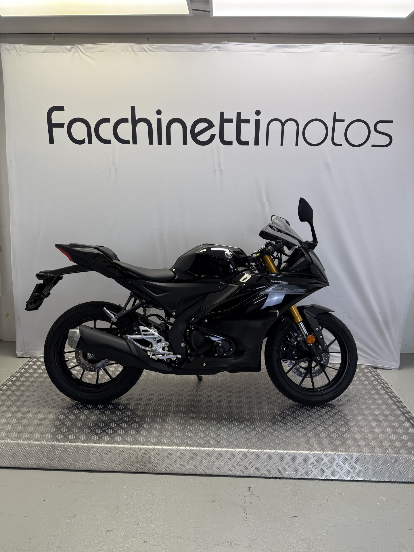 YAMAHA R125-image-0