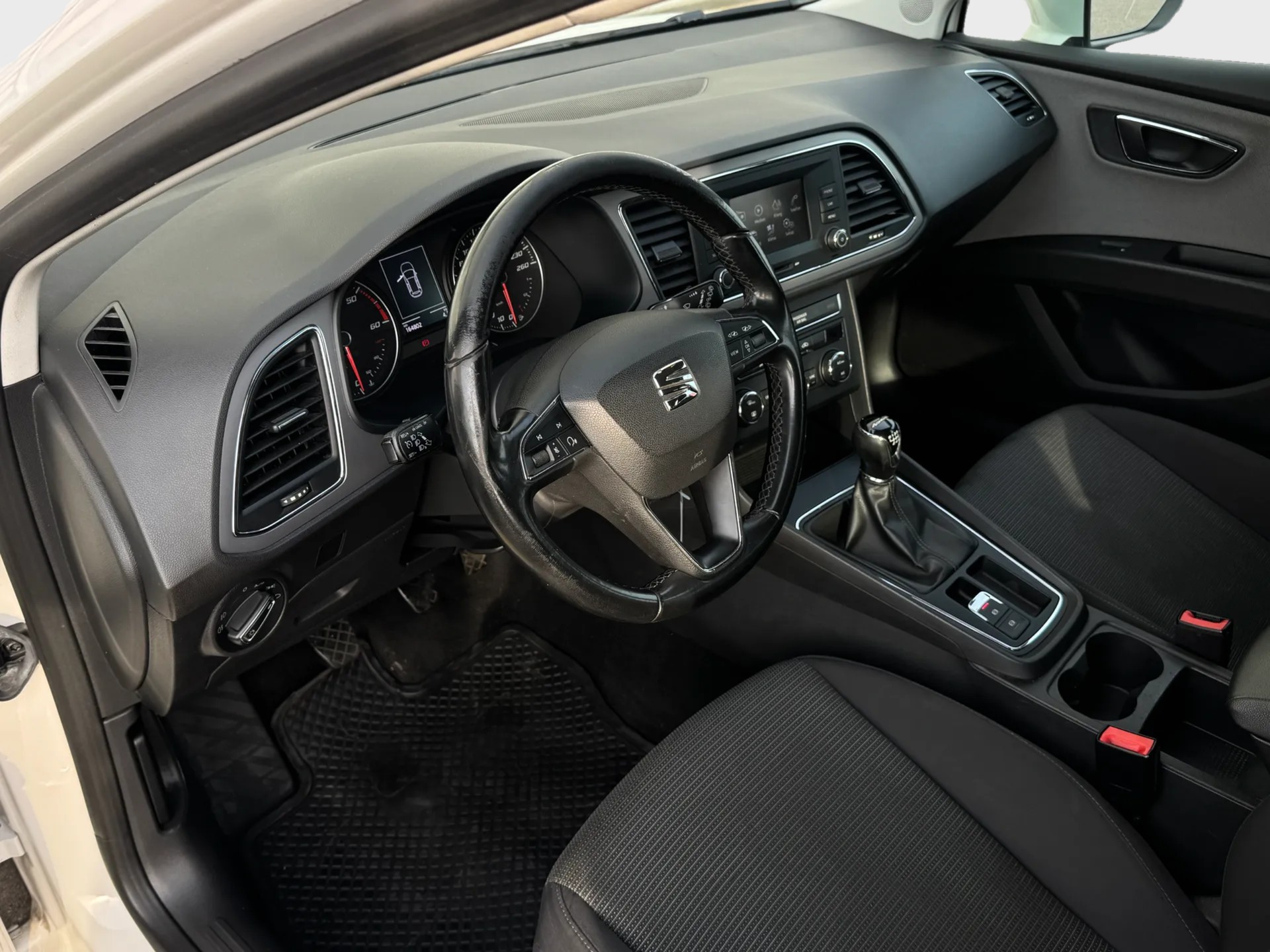 SEAT Leon ST 1.6 TDI CR Style 4Drive-image-8