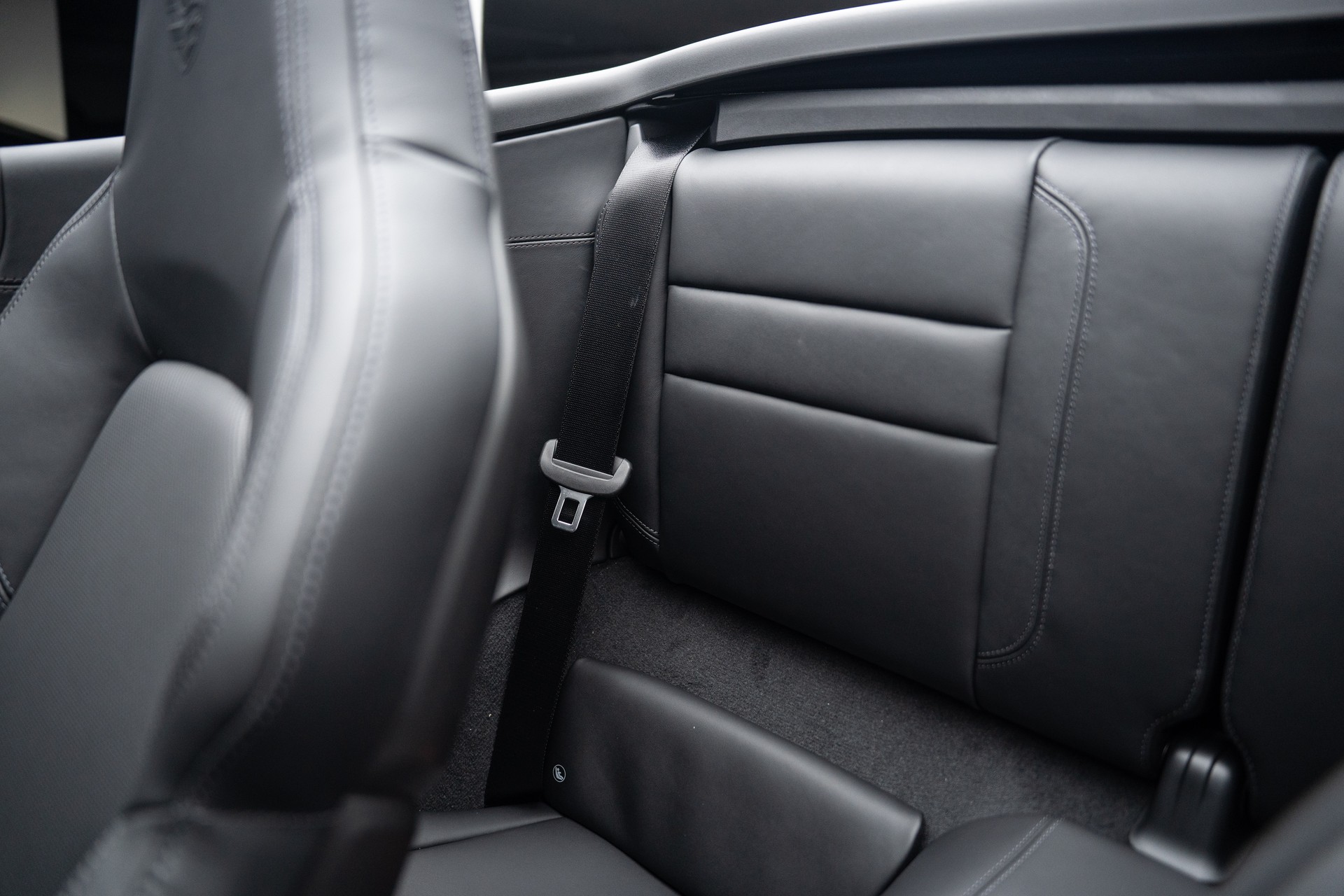 PORSCHE 911 Carrera 4 Cabriolet GTS PDK-image-11