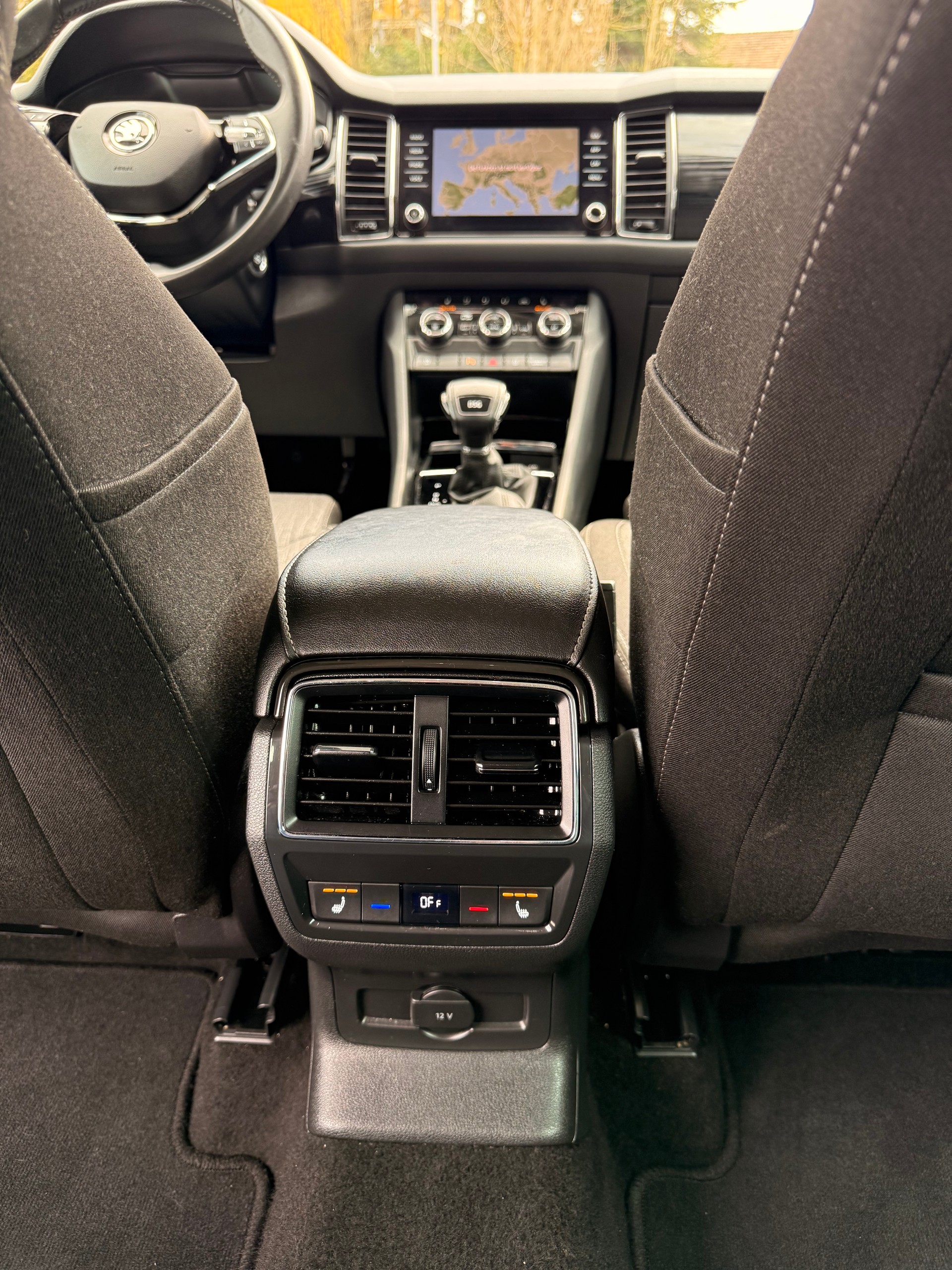 SKODA Kodiaq 2.0 TDI CR Ambition 4x4 DSG-image-15