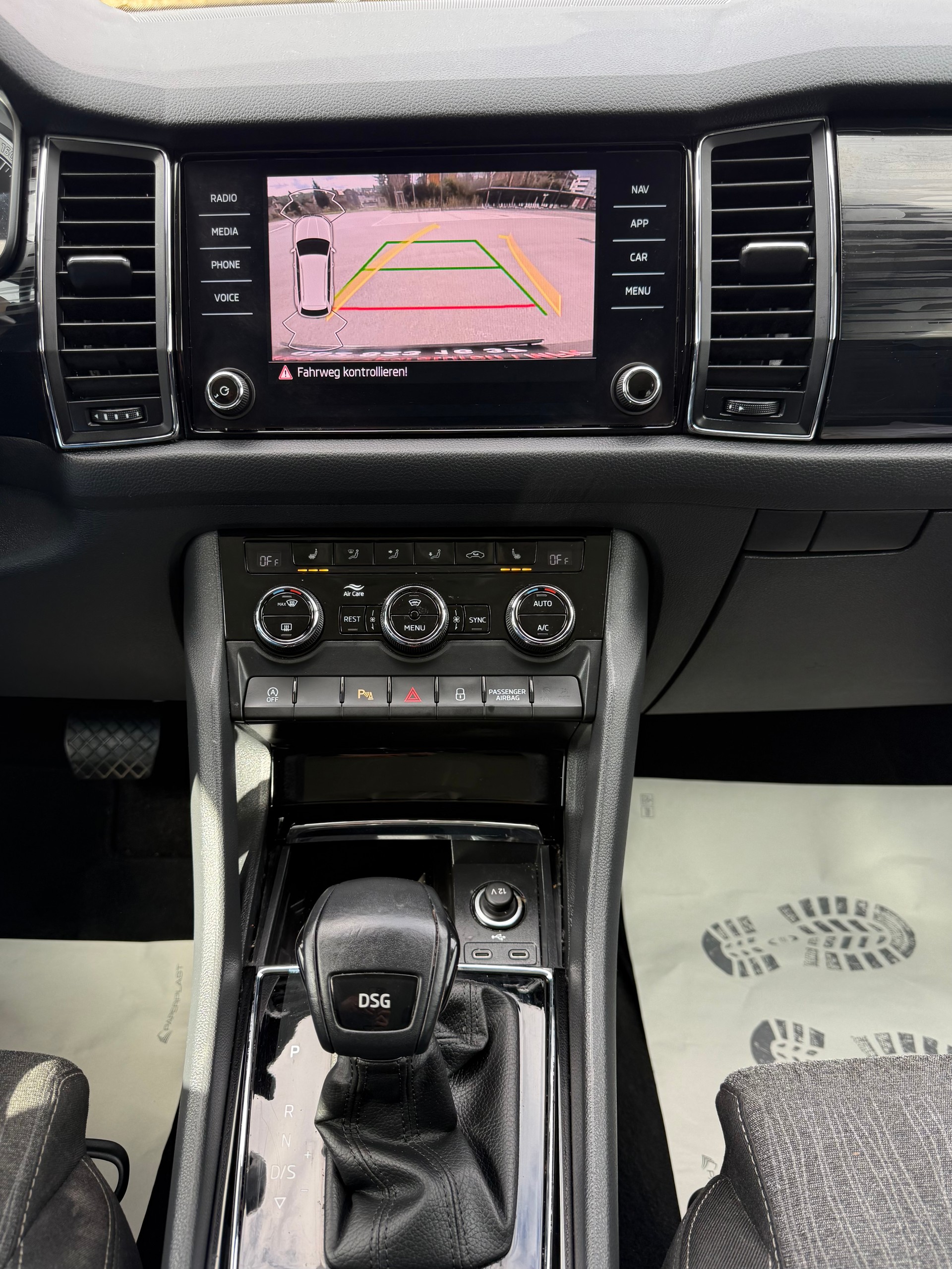 SKODA Kodiaq 2.0 TDI CR Ambition 4x4 DSG-image-7
