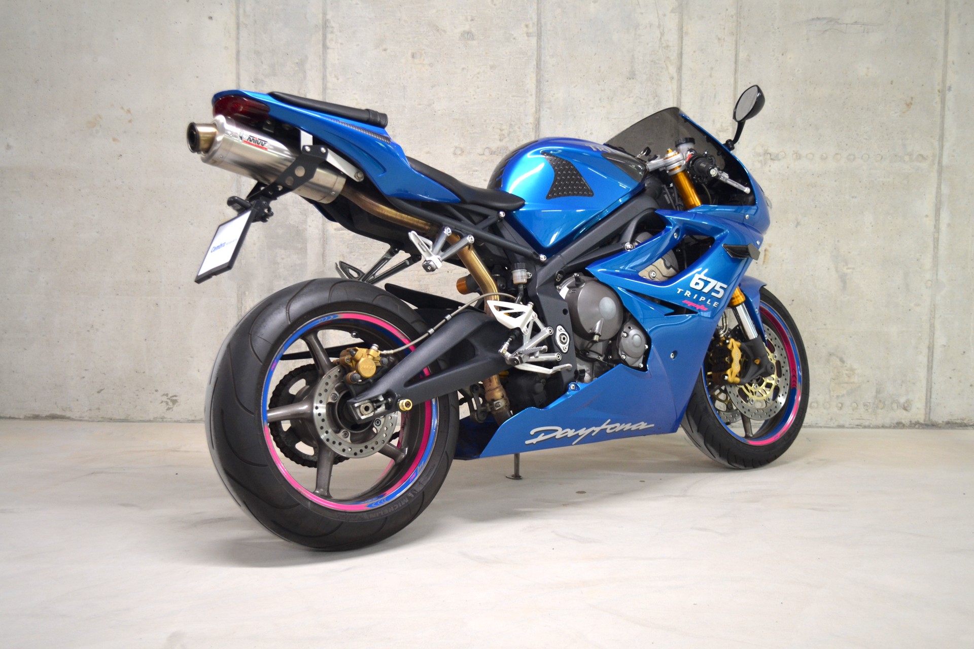 TRIUMPH Daytona 675-image-3