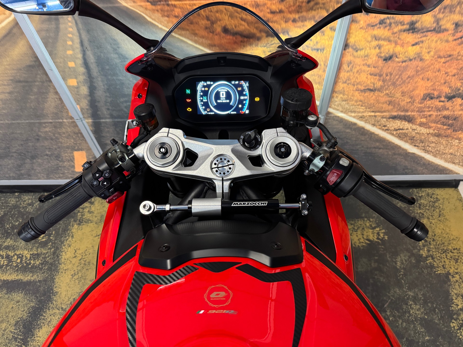 QJ SRK 921 RR-image-12
