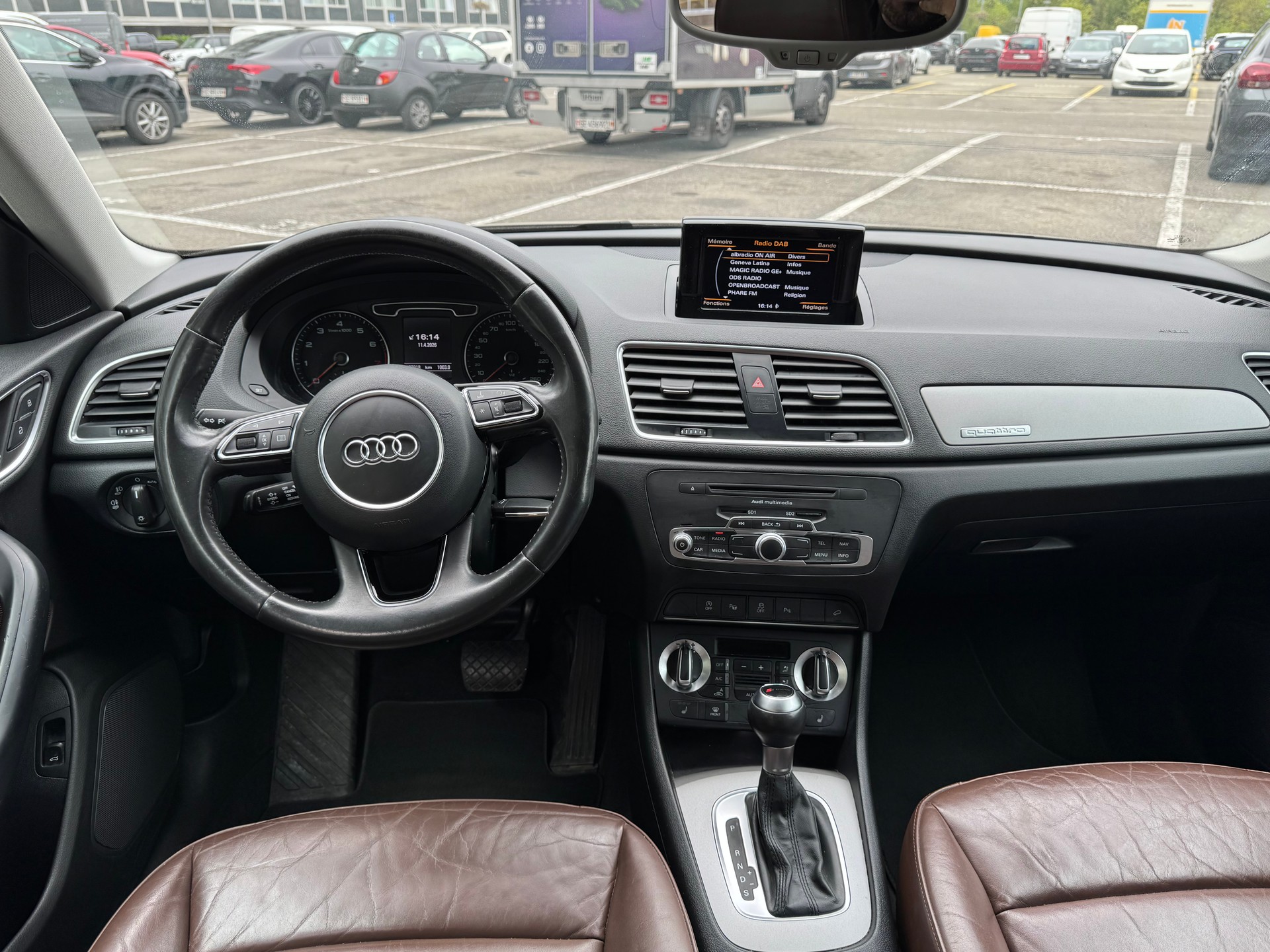 AUDI Q3 2.0 TFSI quattro S-tronic-image-13