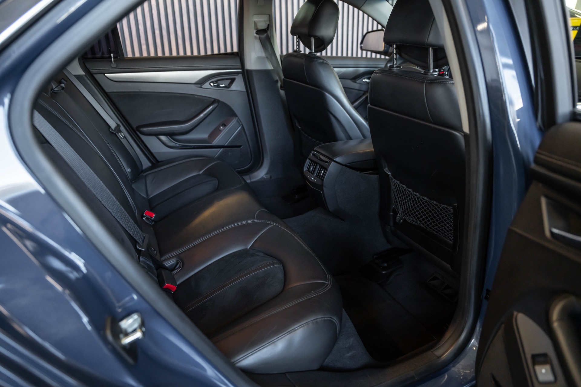 CADILLAC CTS-V Sedan 6.2 V8 SC Automatic-image-16