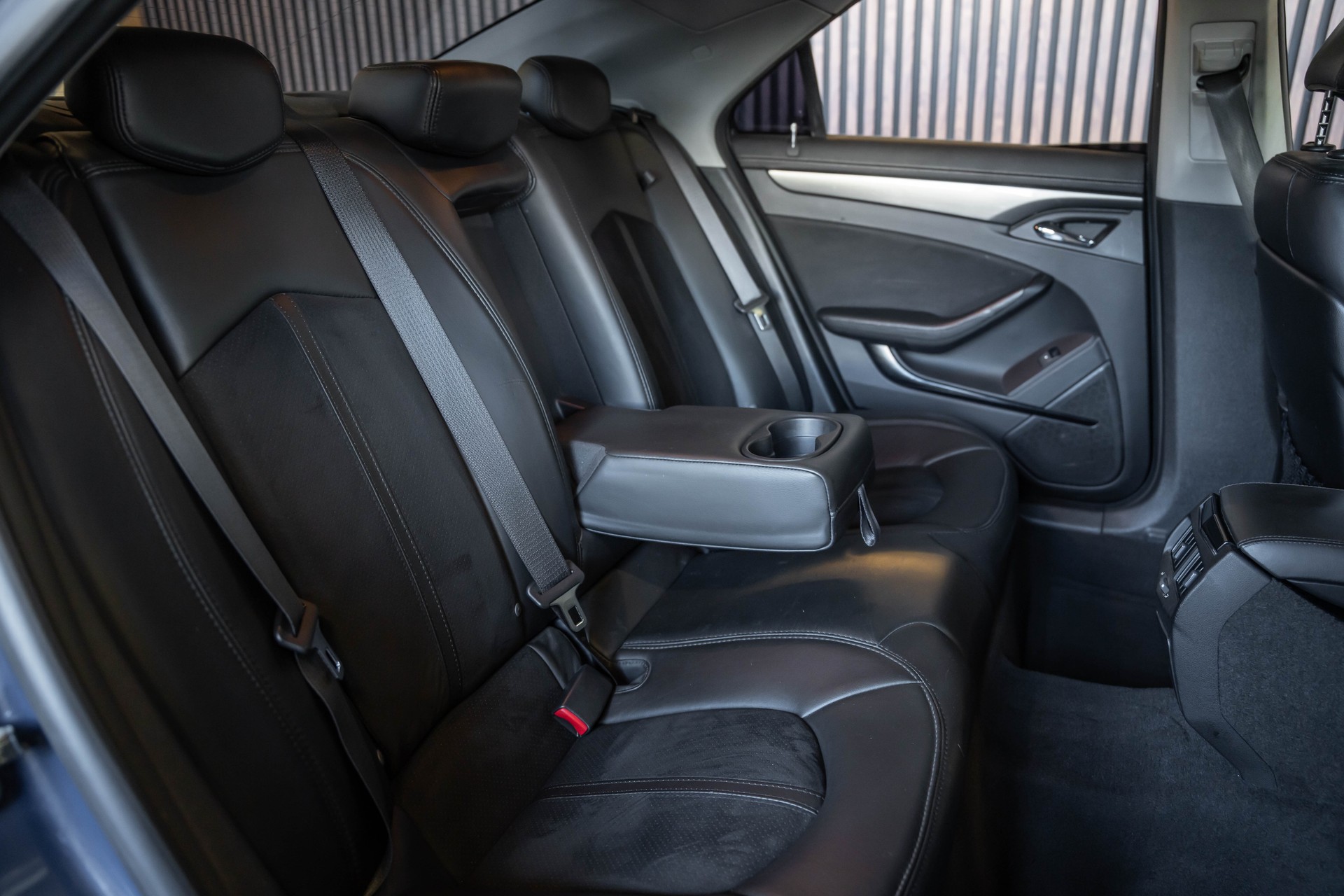 CADILLAC CTS-V Sedan 6.2 V8 SC Automatic-image-17