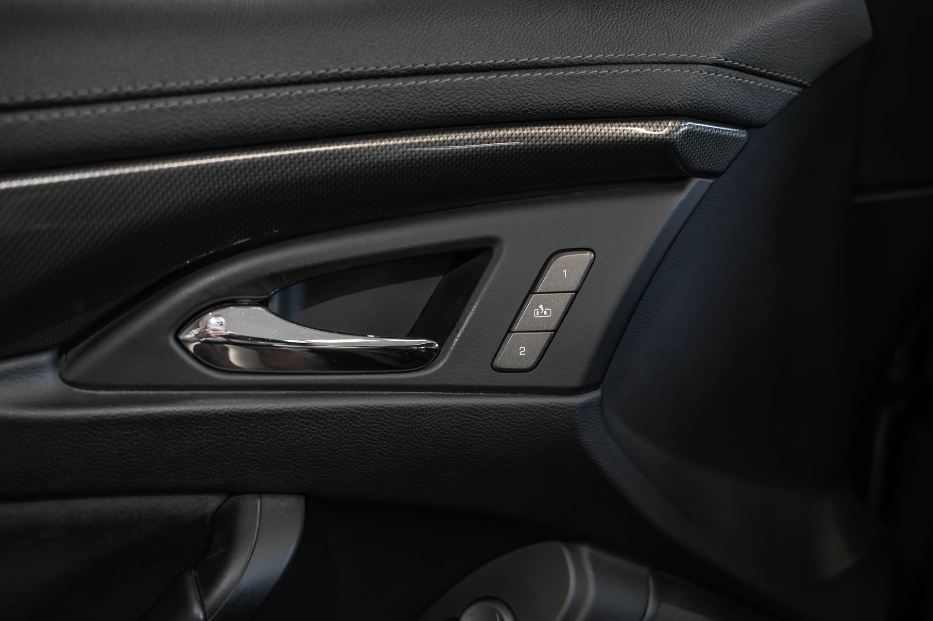 CADILLAC CTS-V Sedan 6.2 V8 SC Automatic-image-21