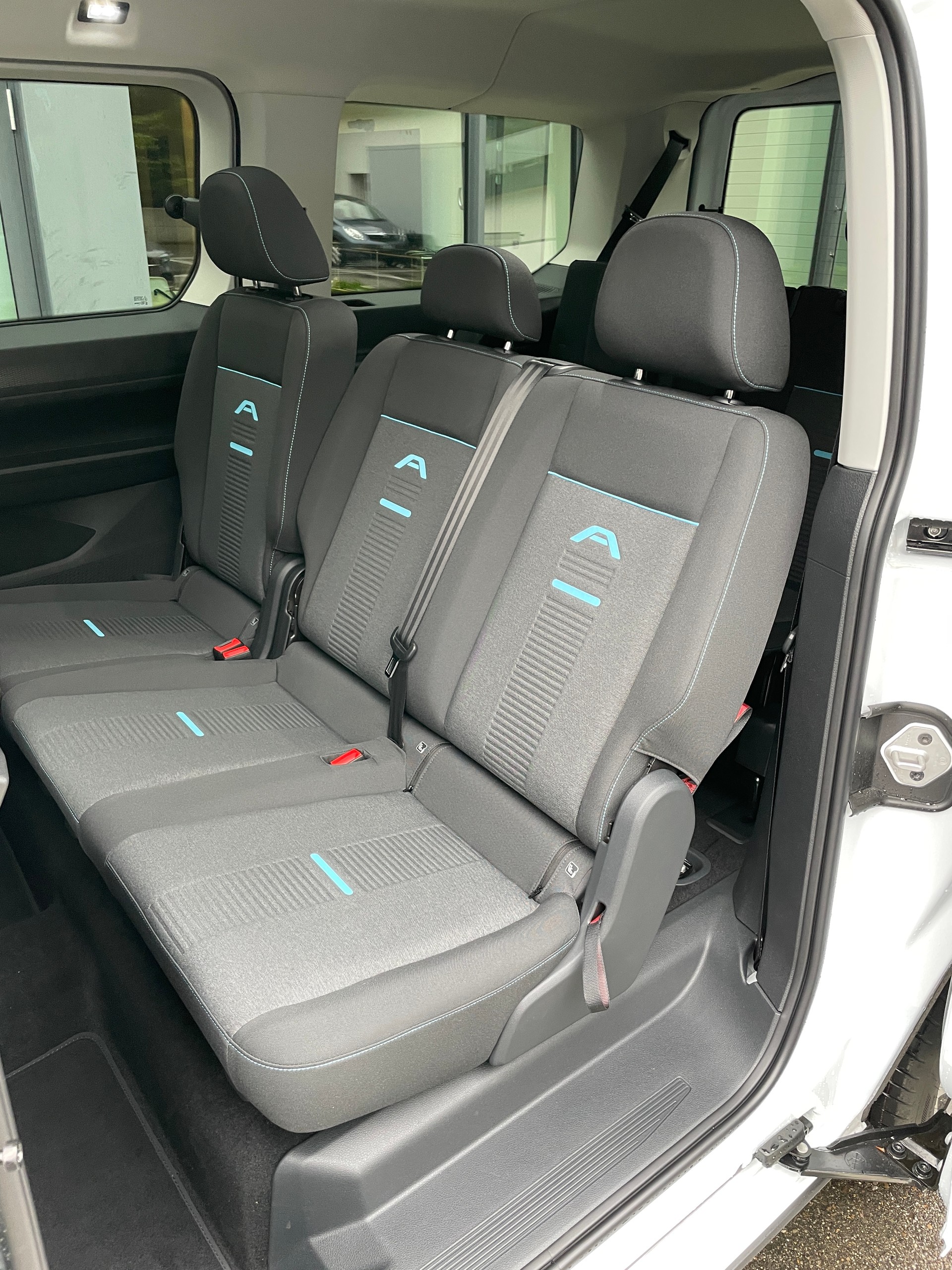 FORD Grand Tourneo Connect Active, ALLRAD, 7-Sitze-image-13