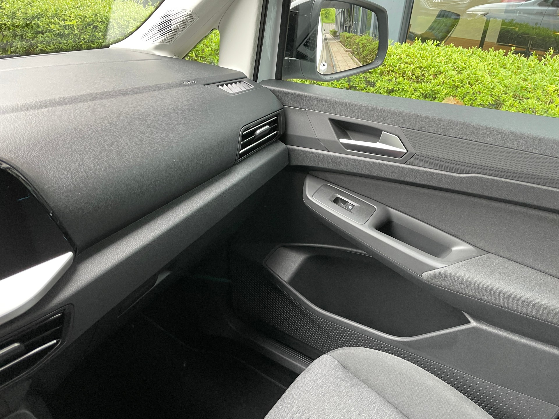 FORD Grand Tourneo Connect Active, ALLRAD, 7-Sitze-image-24