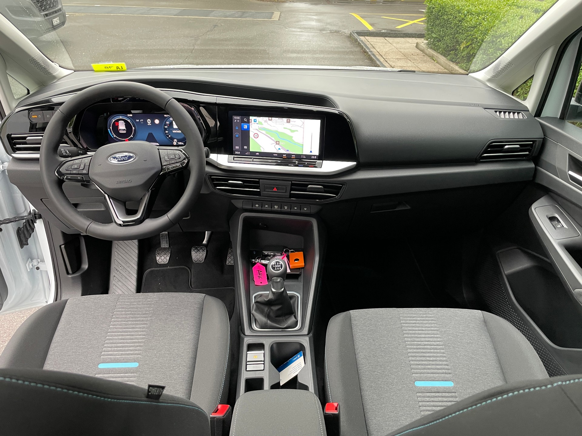 FORD Grand Tourneo Connect Active, ALLRAD, 7-Sitze-image-19