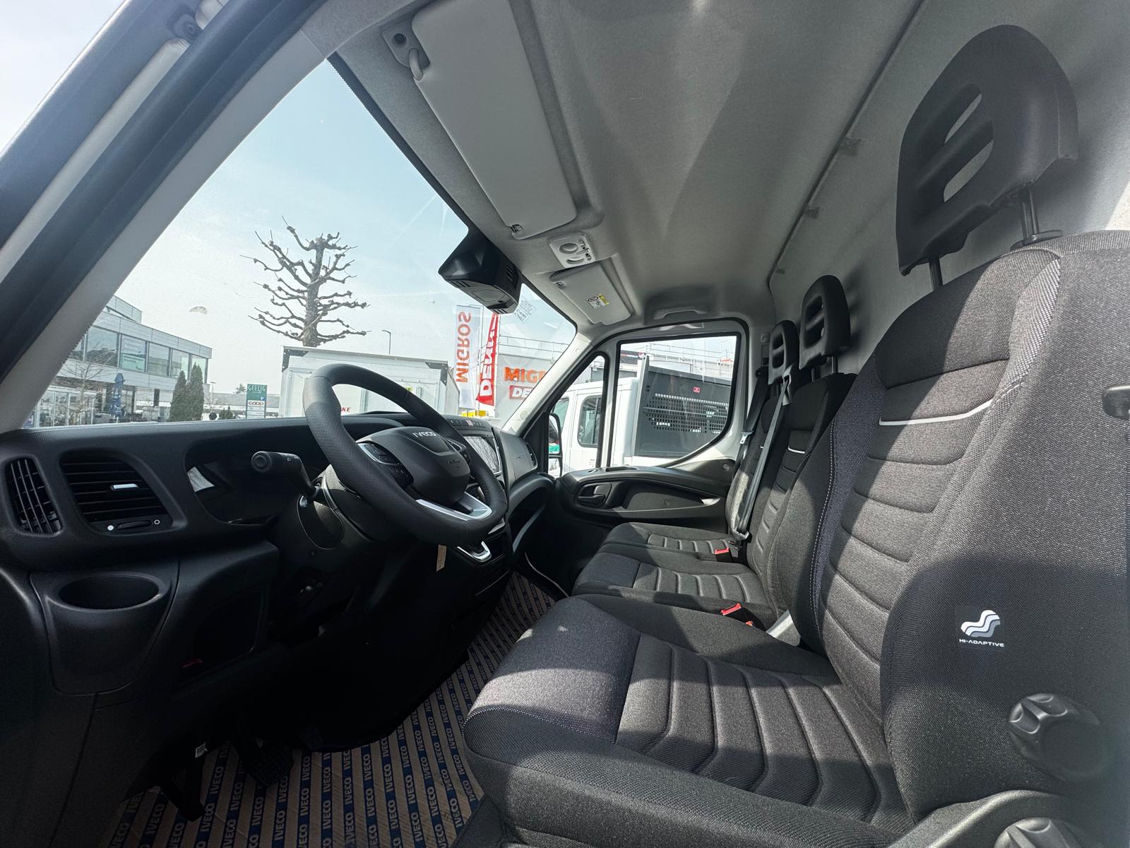 IVECO 35S16B A8 3520 VAN-image-13