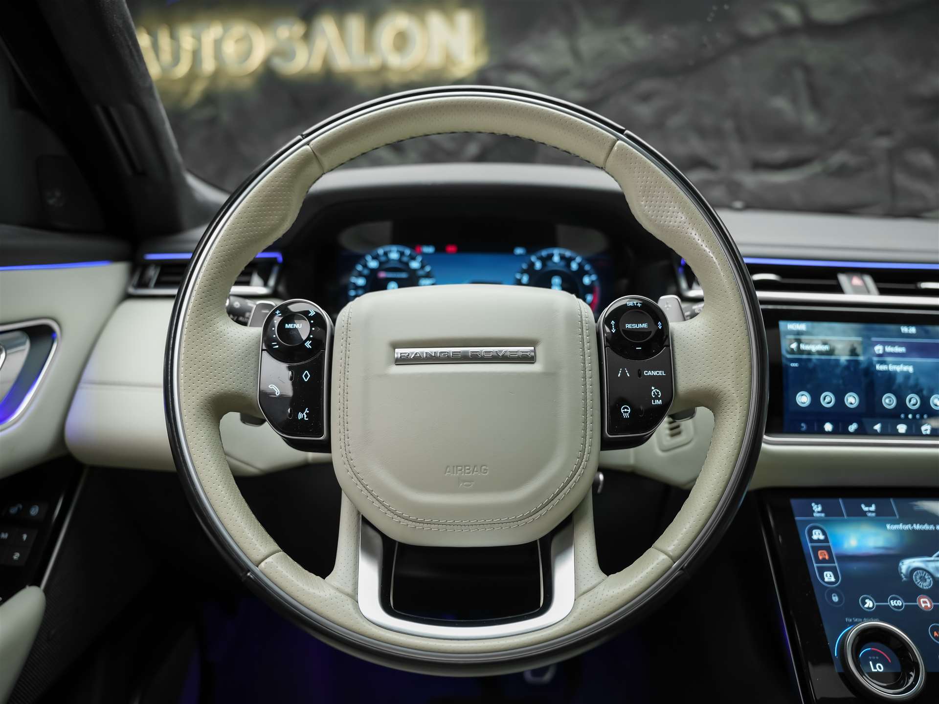 LAND ROVER Range Rover Velar 3.0 V6 R-Dynamic HSE *First Edition*Massage*Panorama*360°Kamera*Sitzbelüftung*-image-21