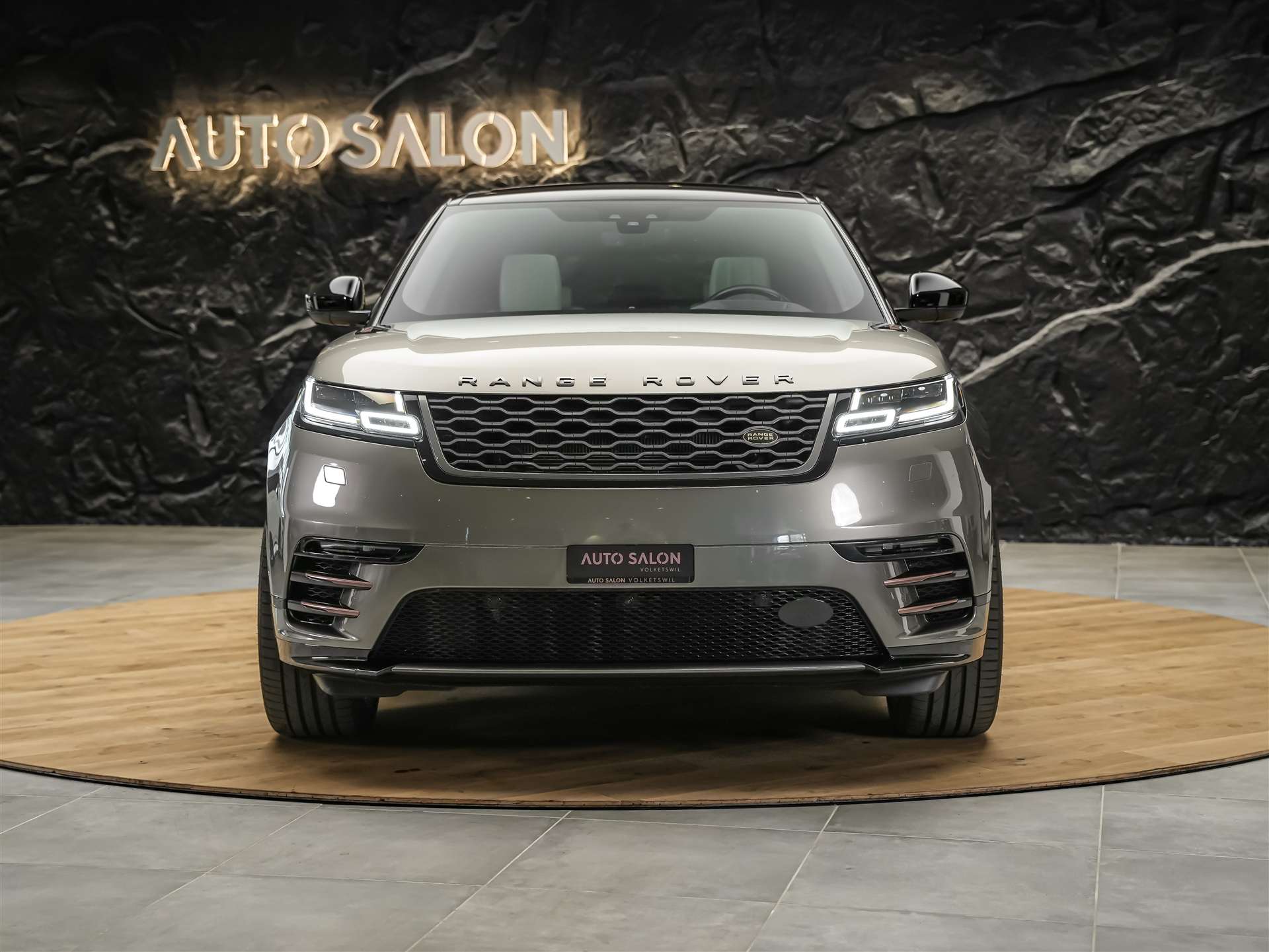 LAND ROVER Range Rover Velar 3.0 V6 R-Dynamic HSE *First Edition*Massage*Panorama*360°Kamera*Sitzbelüftung*-image-7