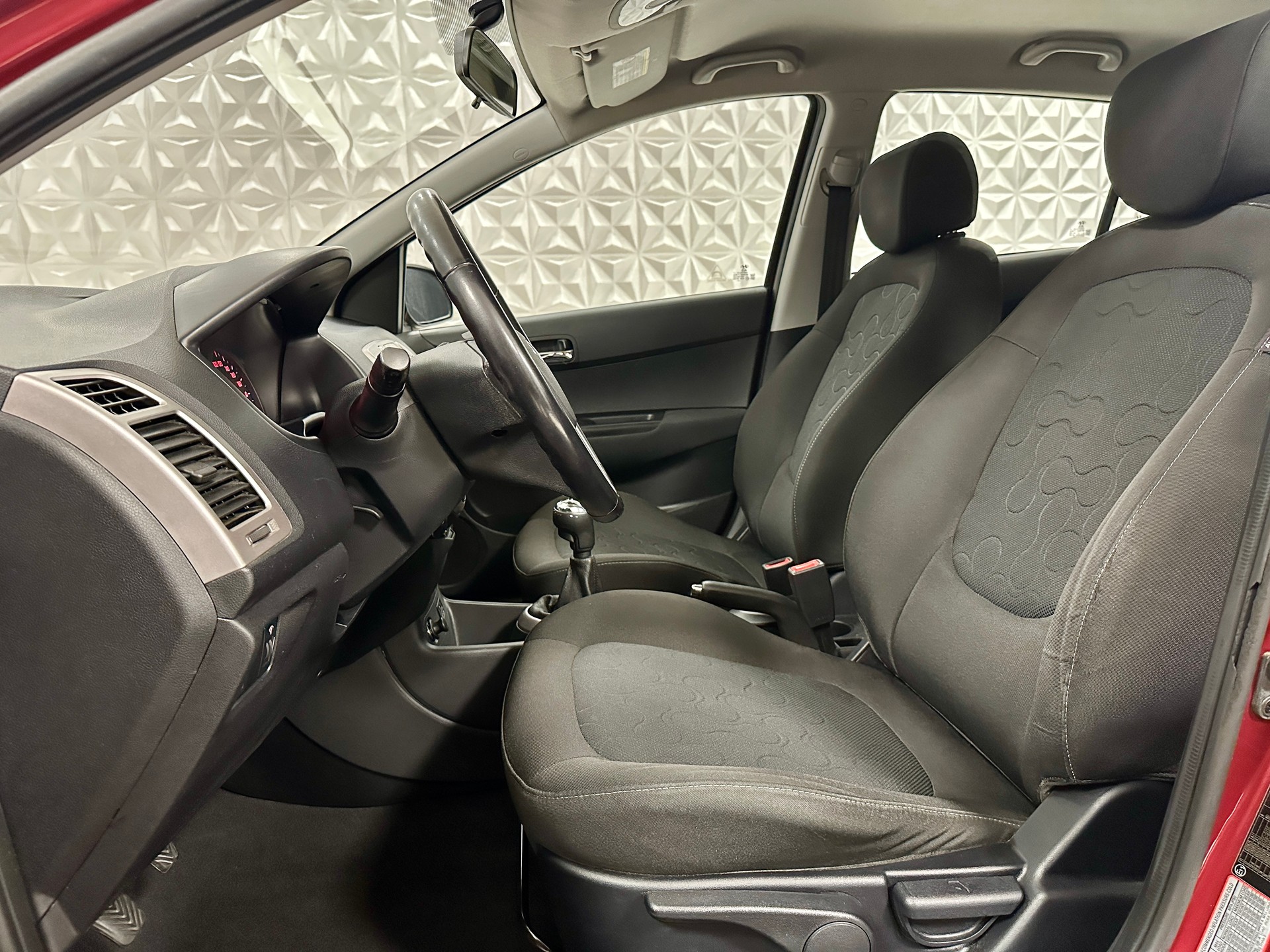 HYUNDAI i20 1.4 Style-image-11