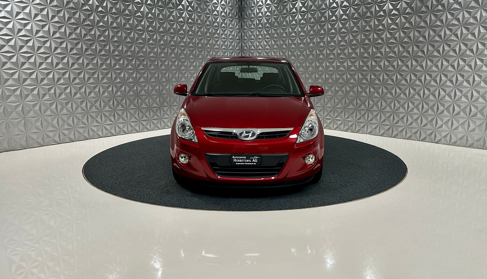 HYUNDAI i20 1.4 Style-showroom-element-1