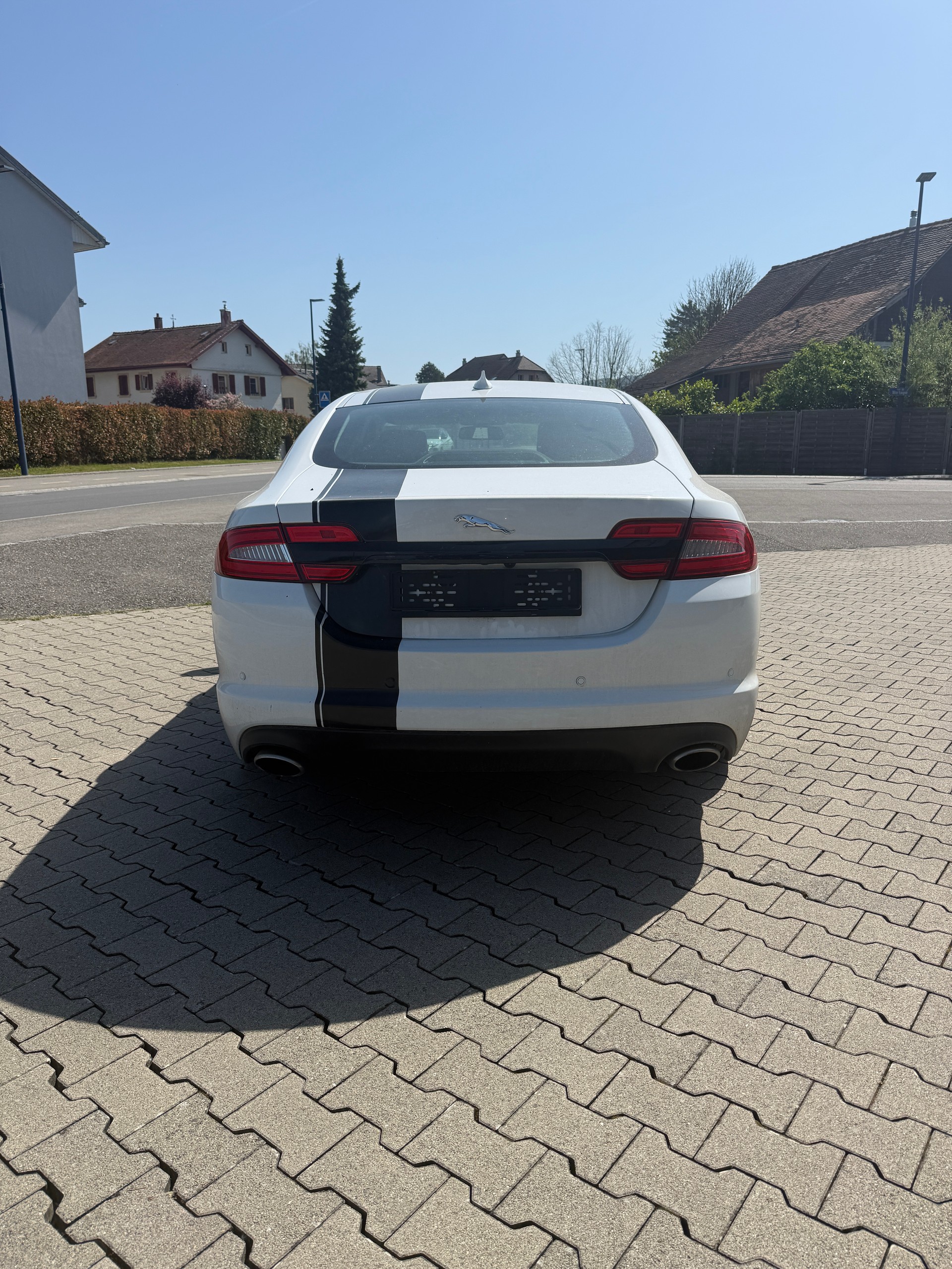 JAGUAR XF 3.0 V6 S/C Premium Luxury 4x4-image-4