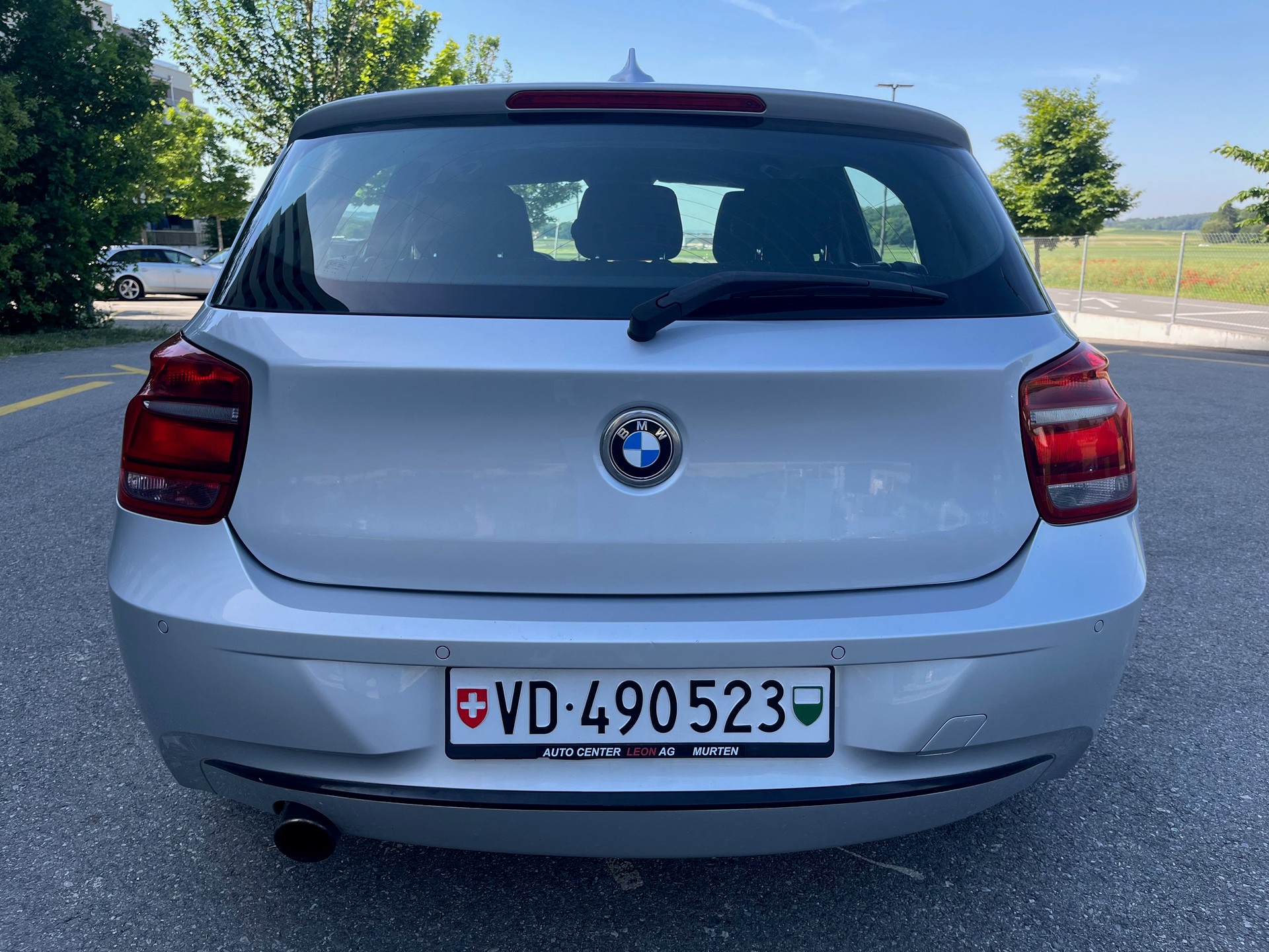 BMW 116i Sport Line-image-1