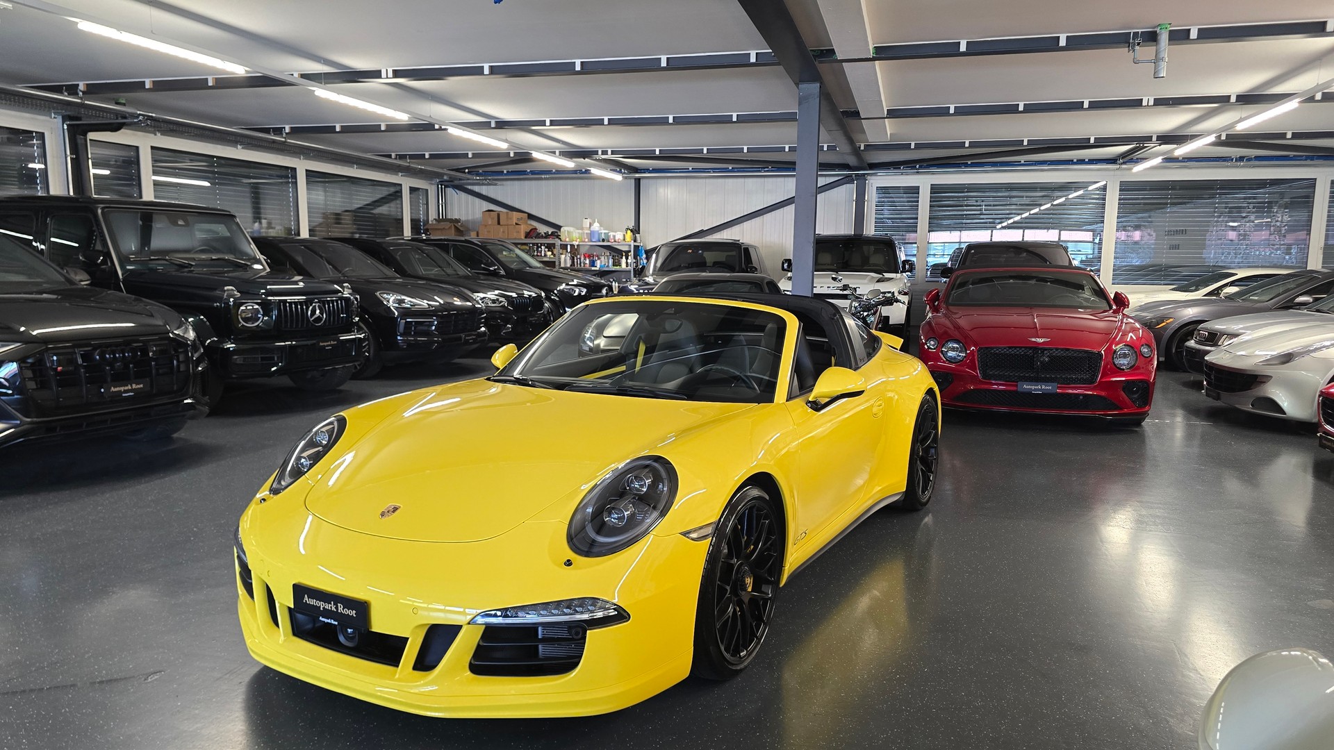 PORSCHE 911 Targa 4 GTS PDK Sondermodel-image-11