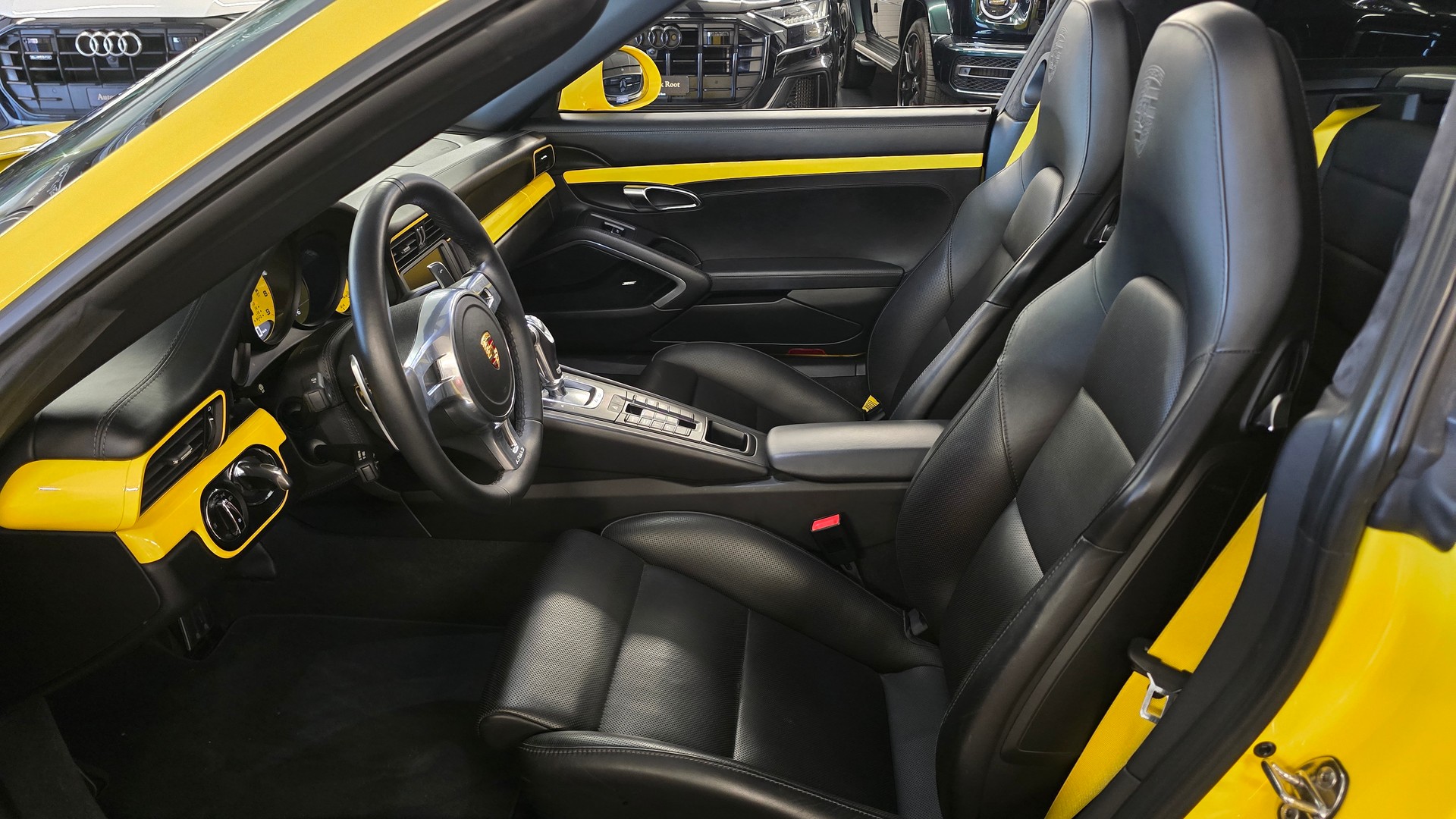PORSCHE 911 Targa 4 GTS PDK Sondermodel-image-19
