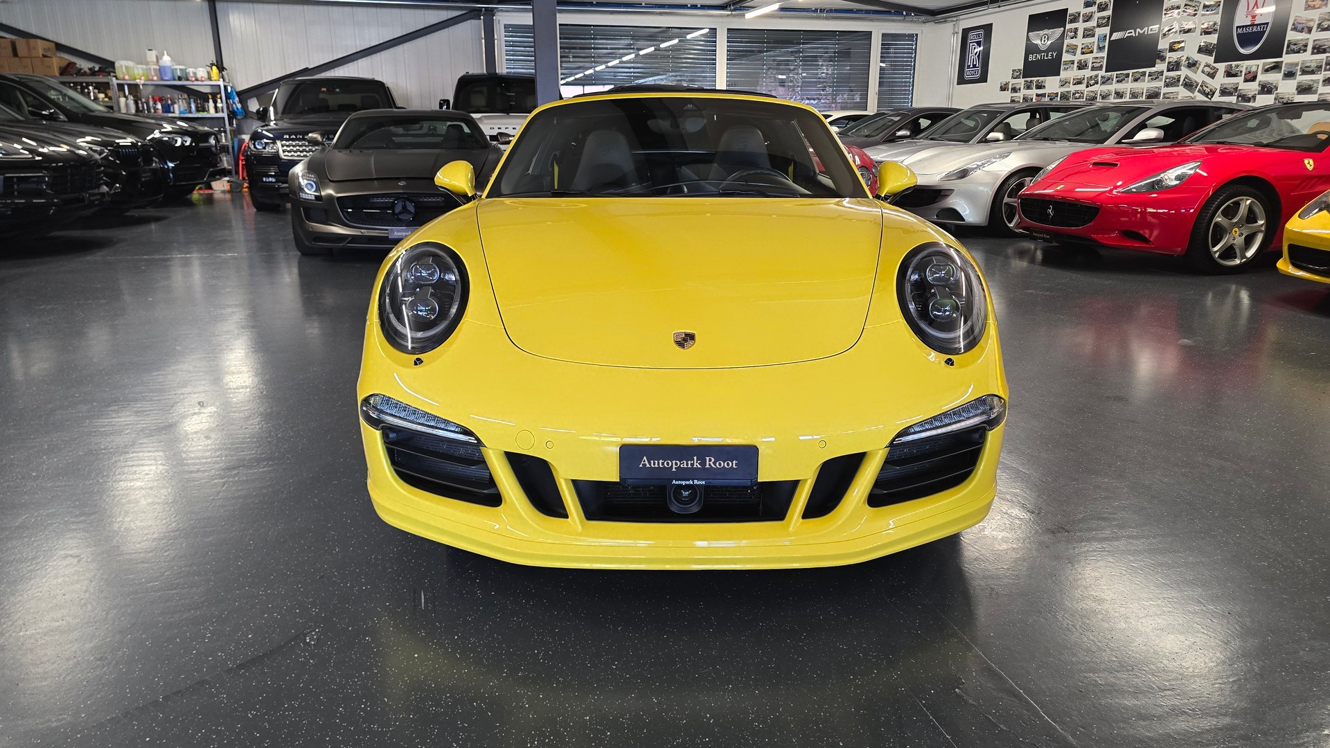 PORSCHE 911 Targa 4 GTS PDK Sondermodel-image-12