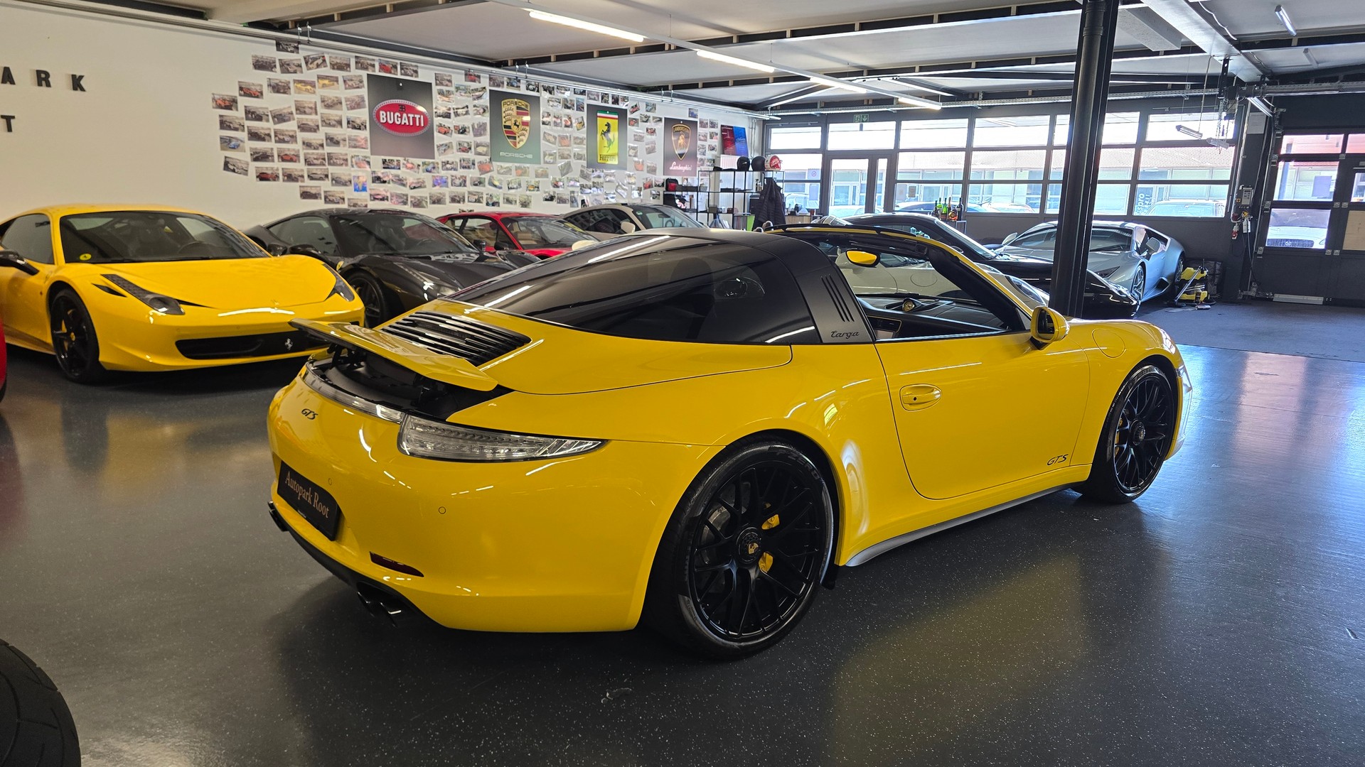PORSCHE 911 Targa 4 GTS PDK Sondermodel-image-5