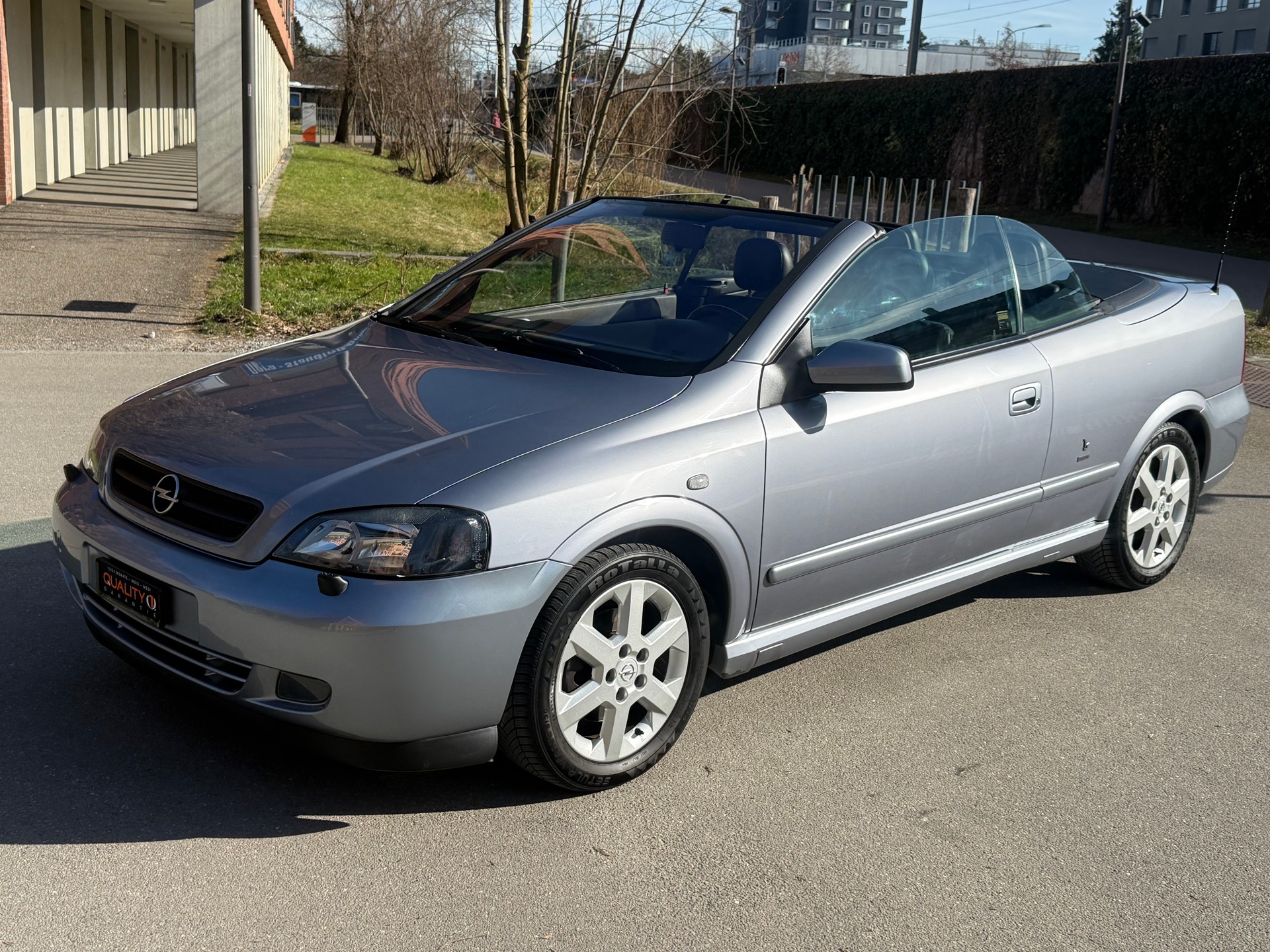 OPEL Astra Cabriolet 2.2i 16V Linea Rossa-image-11