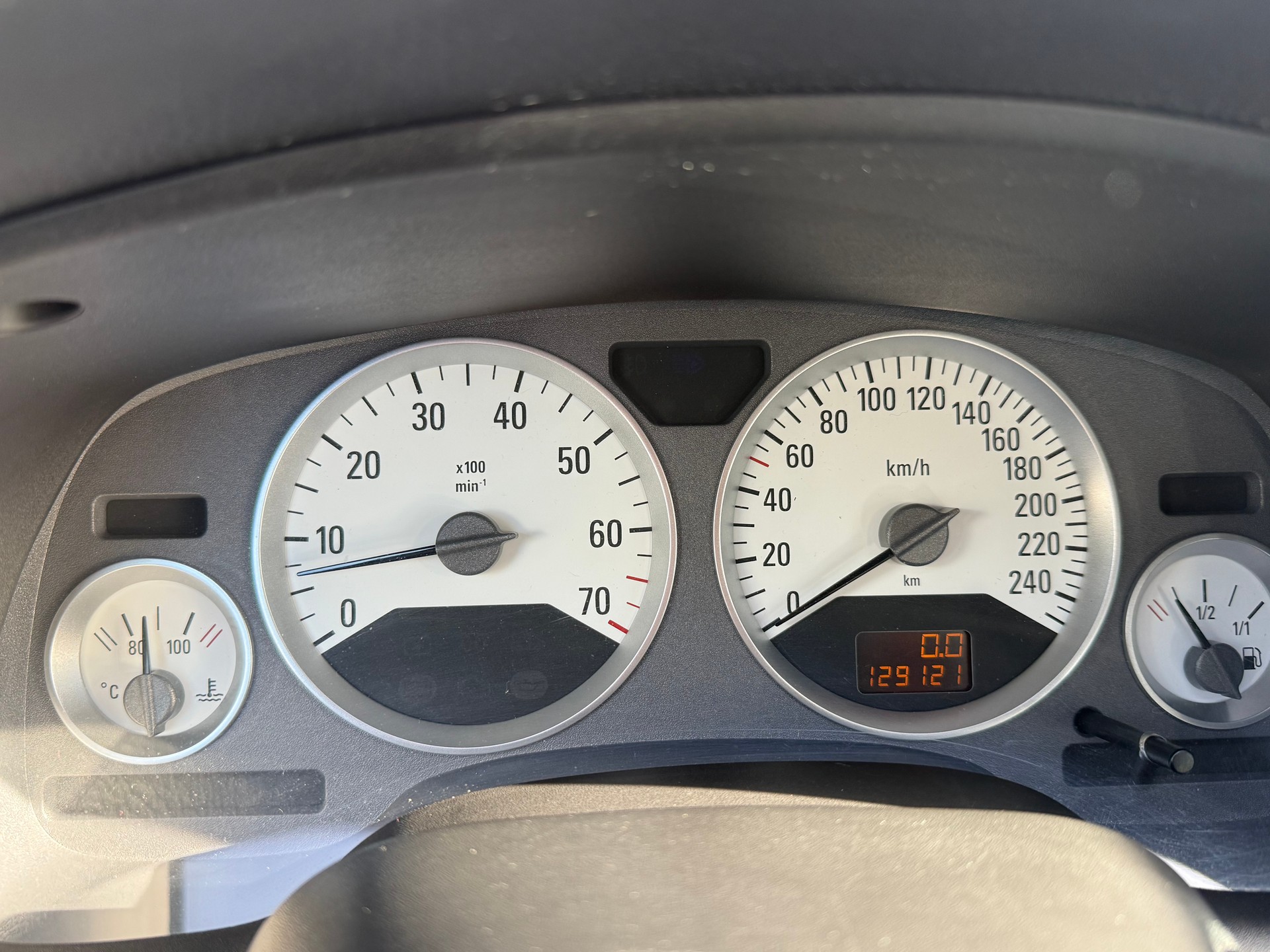OPEL Astra Cabriolet 2.2i 16V Linea Rossa-image-31