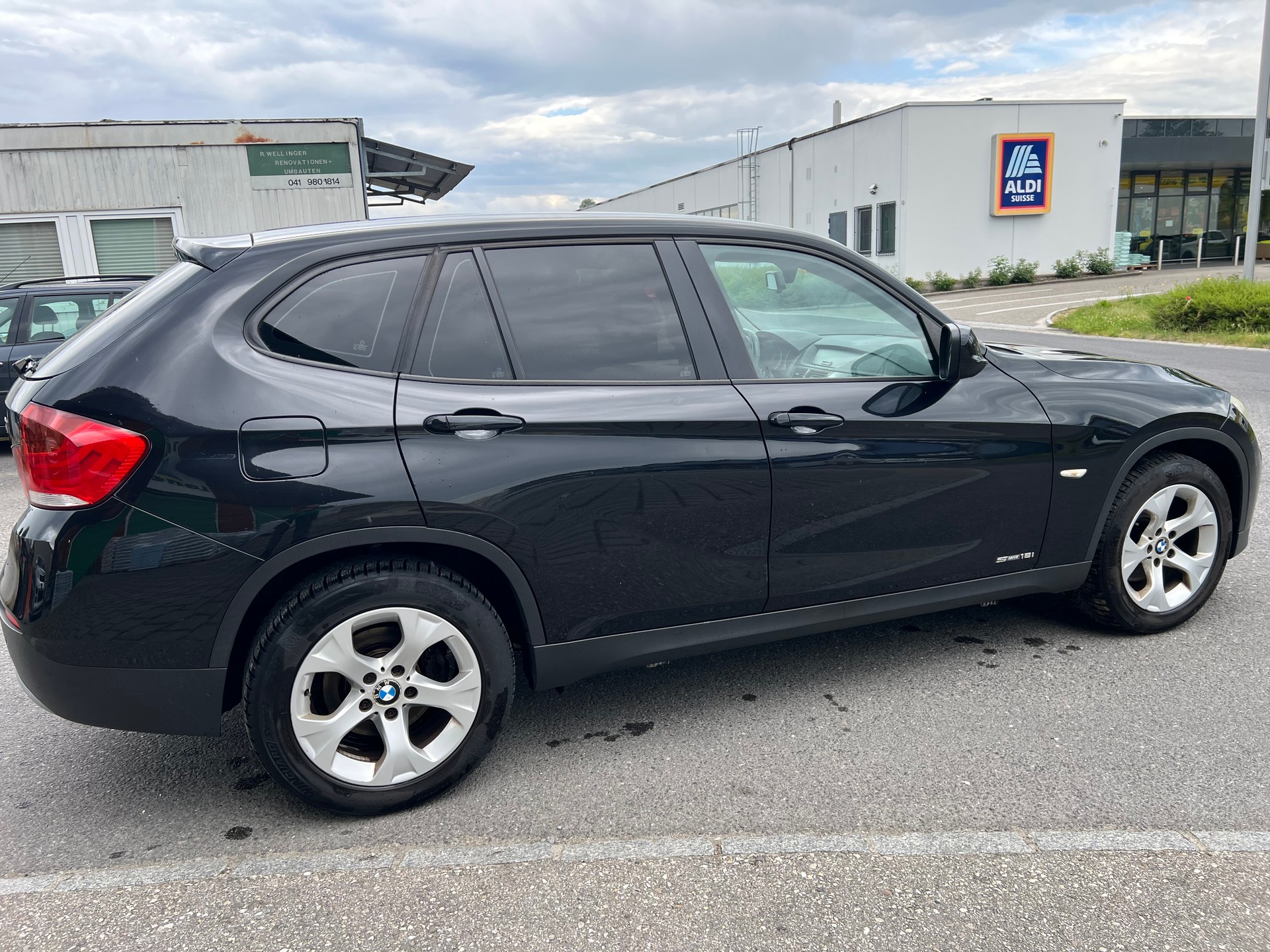 BMW X1 sDrive 18i-image-4