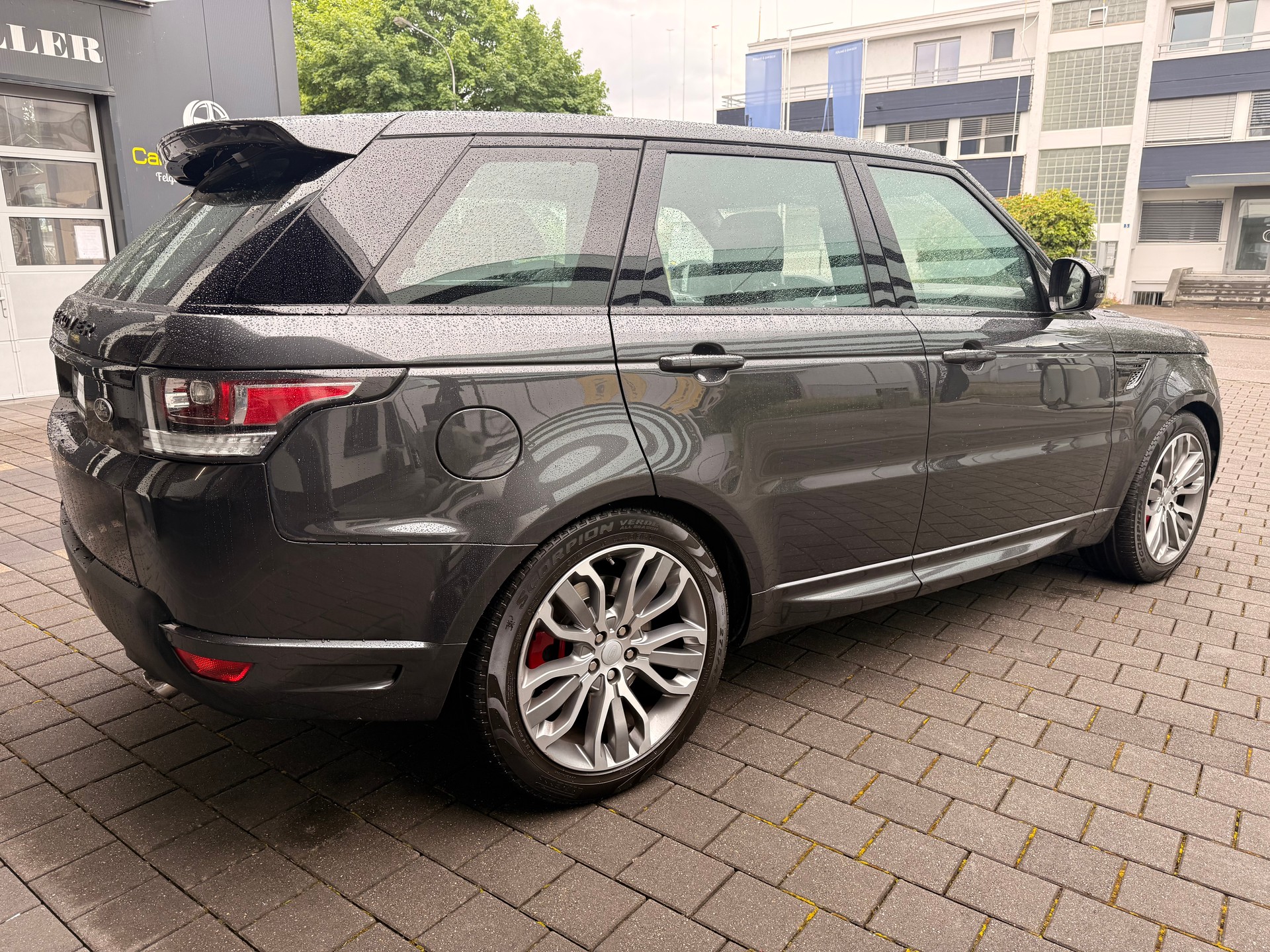 LAND ROVER Range Rover Sport 3.0 SDV6 Autobiography Automatic-image-7