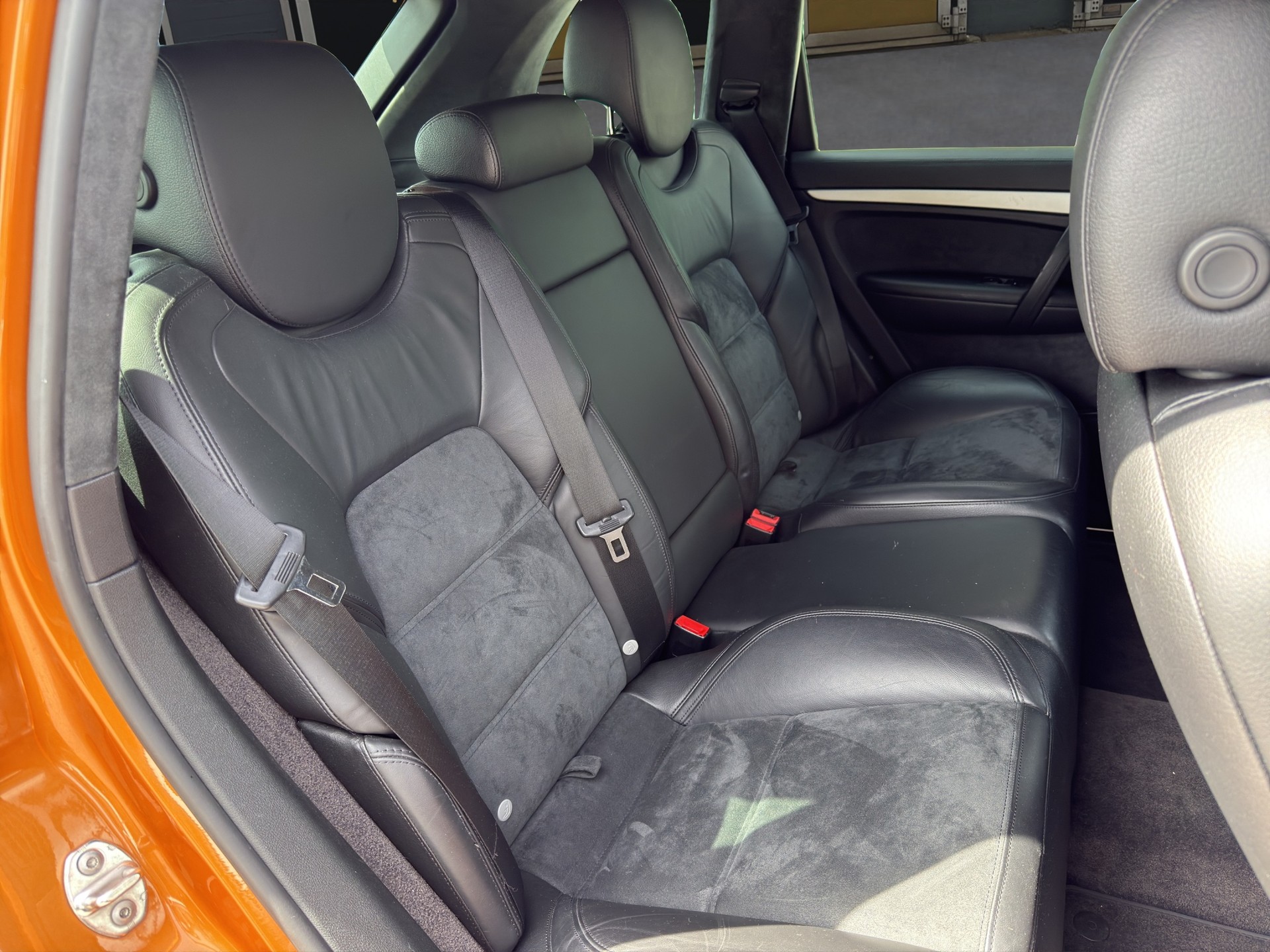 PORSCHE Cayenne 4.8 V8 GTS Tiptronic-image-12