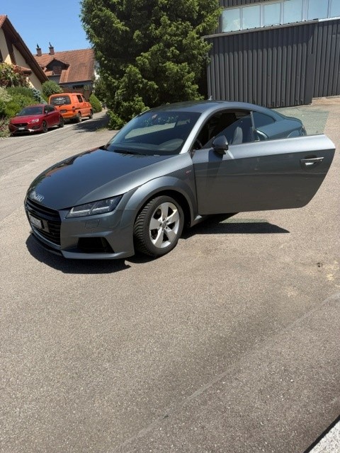 AUDI TT 1.8T
