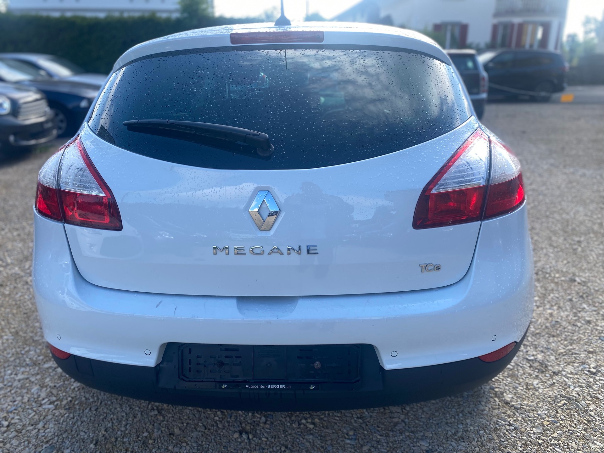 RENAULT Mégane 1.2 16V Turbo Bose EDC-image-4