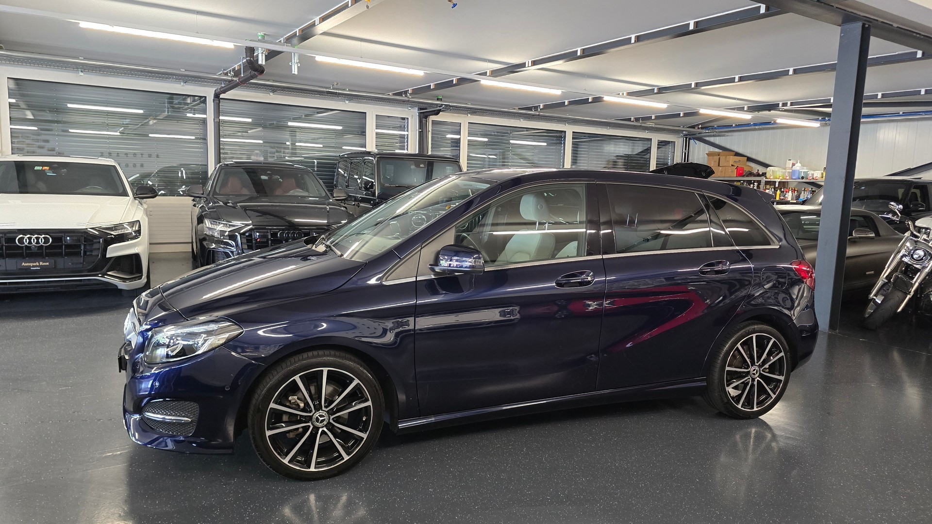 MERCEDES-BENZ B 220 CDI Swiss Star Edition Style 4Matic 7G-DCT-image-11