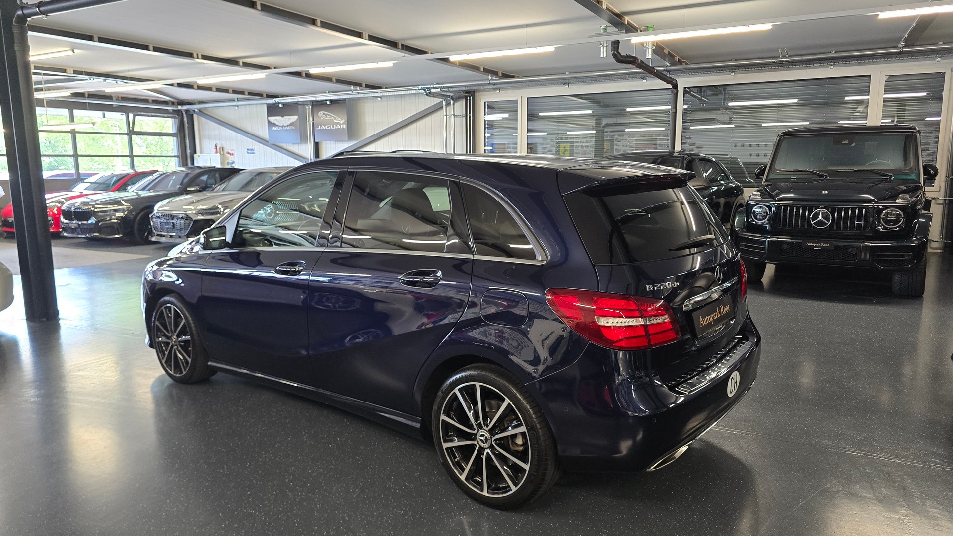 MERCEDES-BENZ B 220 CDI Swiss Star Edition Style 4Matic 7G-DCT-image-7