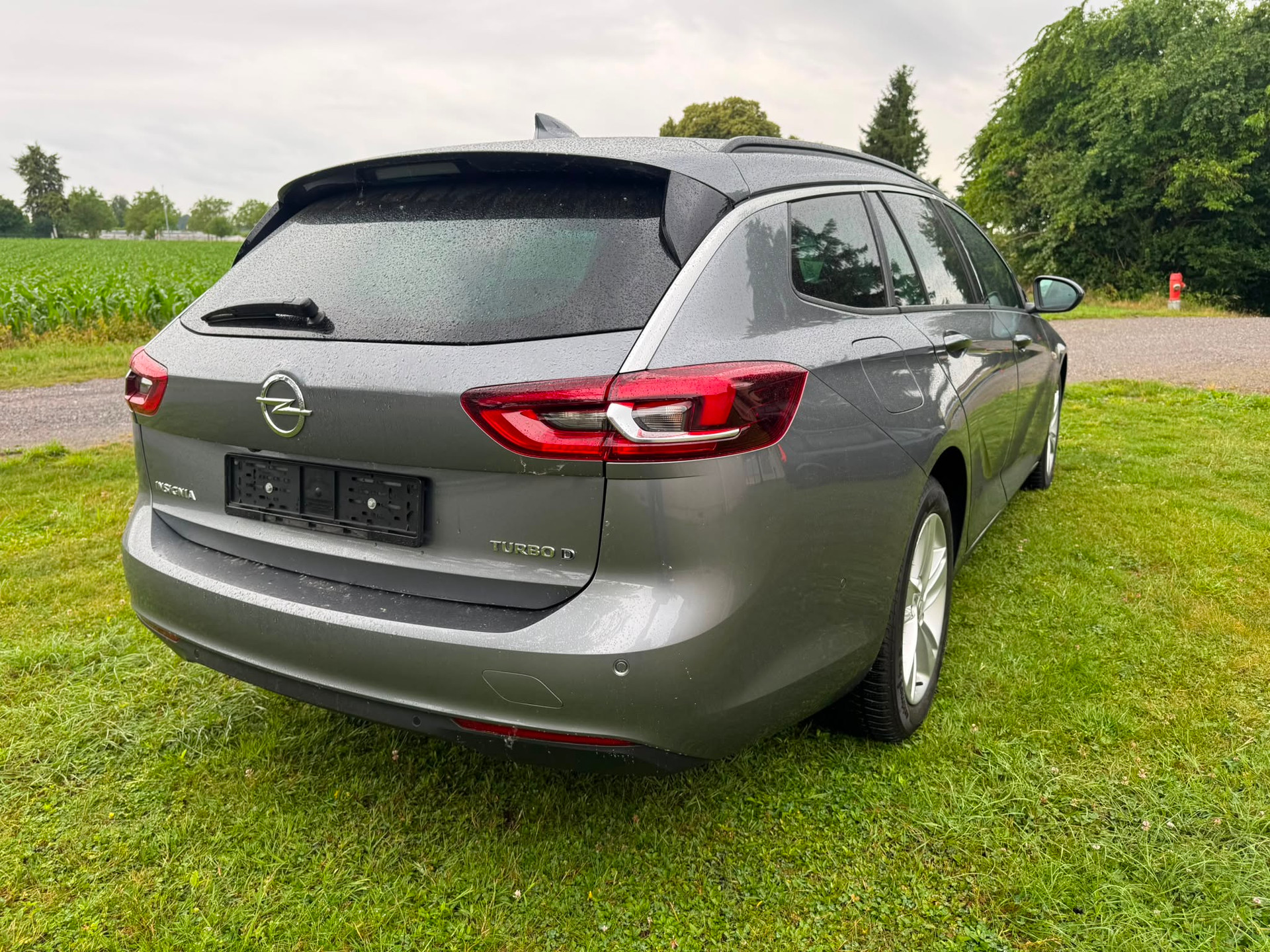 OPEL Insignia 2.0 CDTI Sports Tourer Edition Automatic-image-8