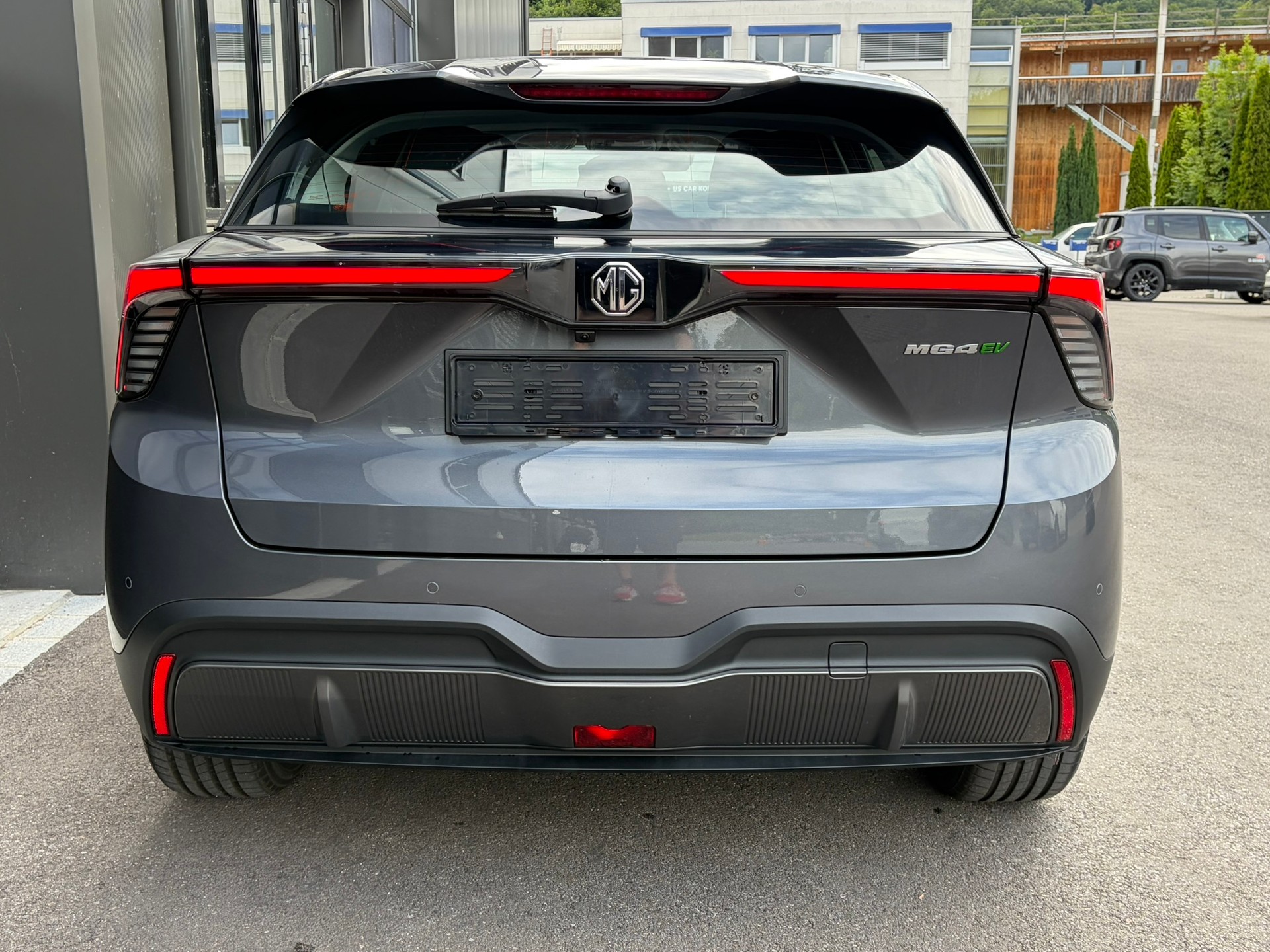 MG 4 EV 64kWh Premium-image-6